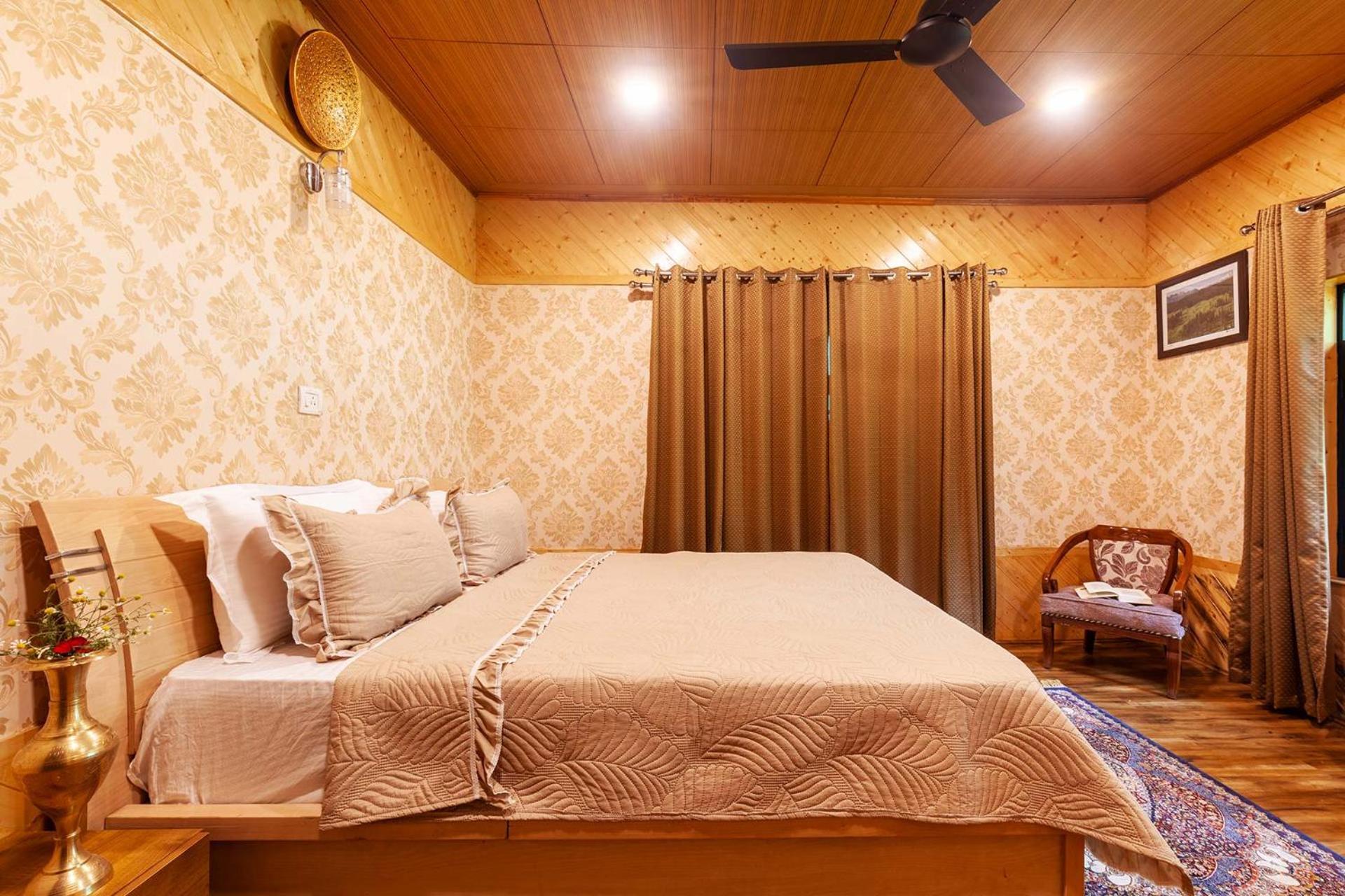 Stayvista At Lakeshore Bliss