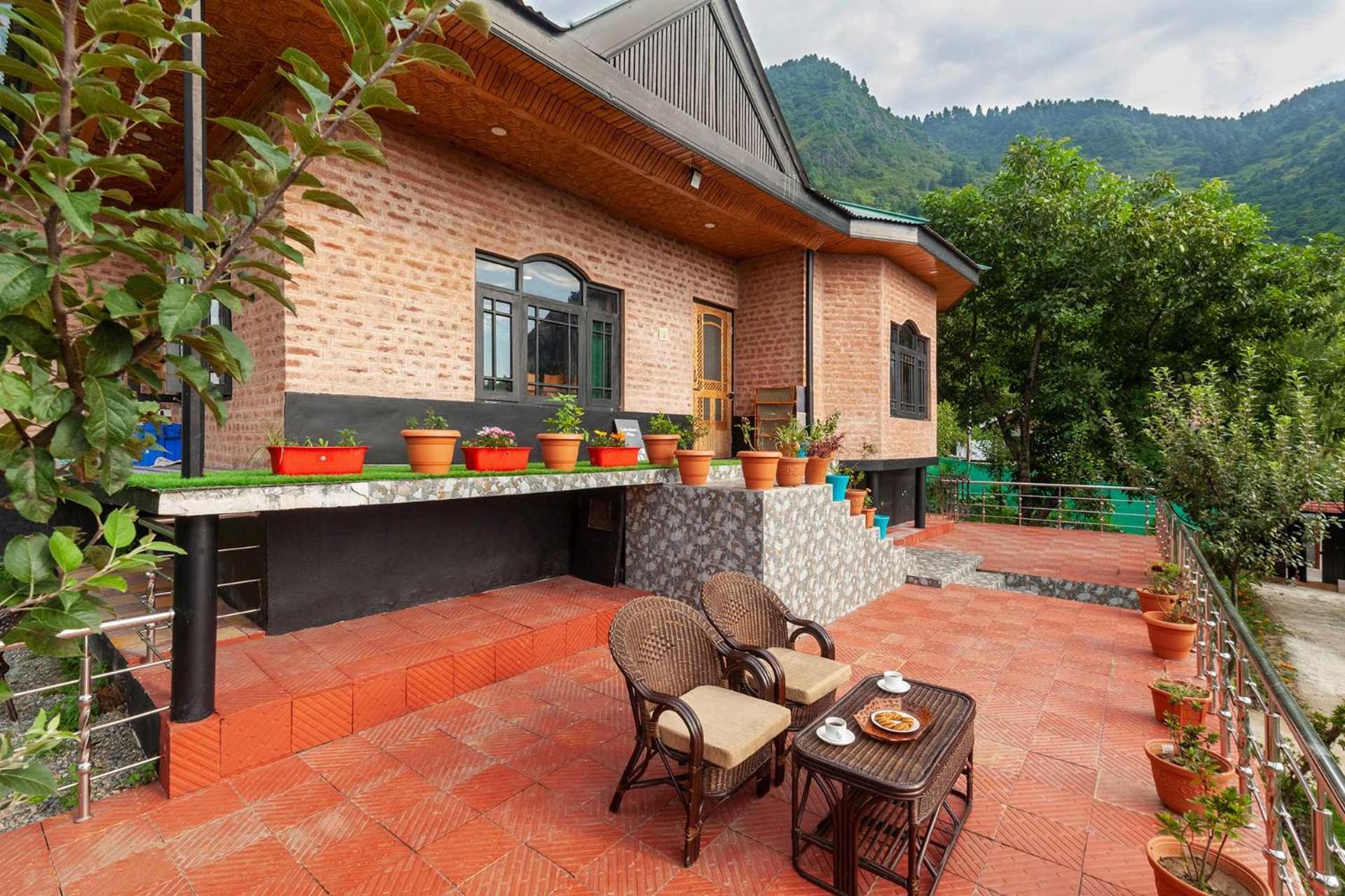 Stayvista At Lakeshore Bliss Villa *