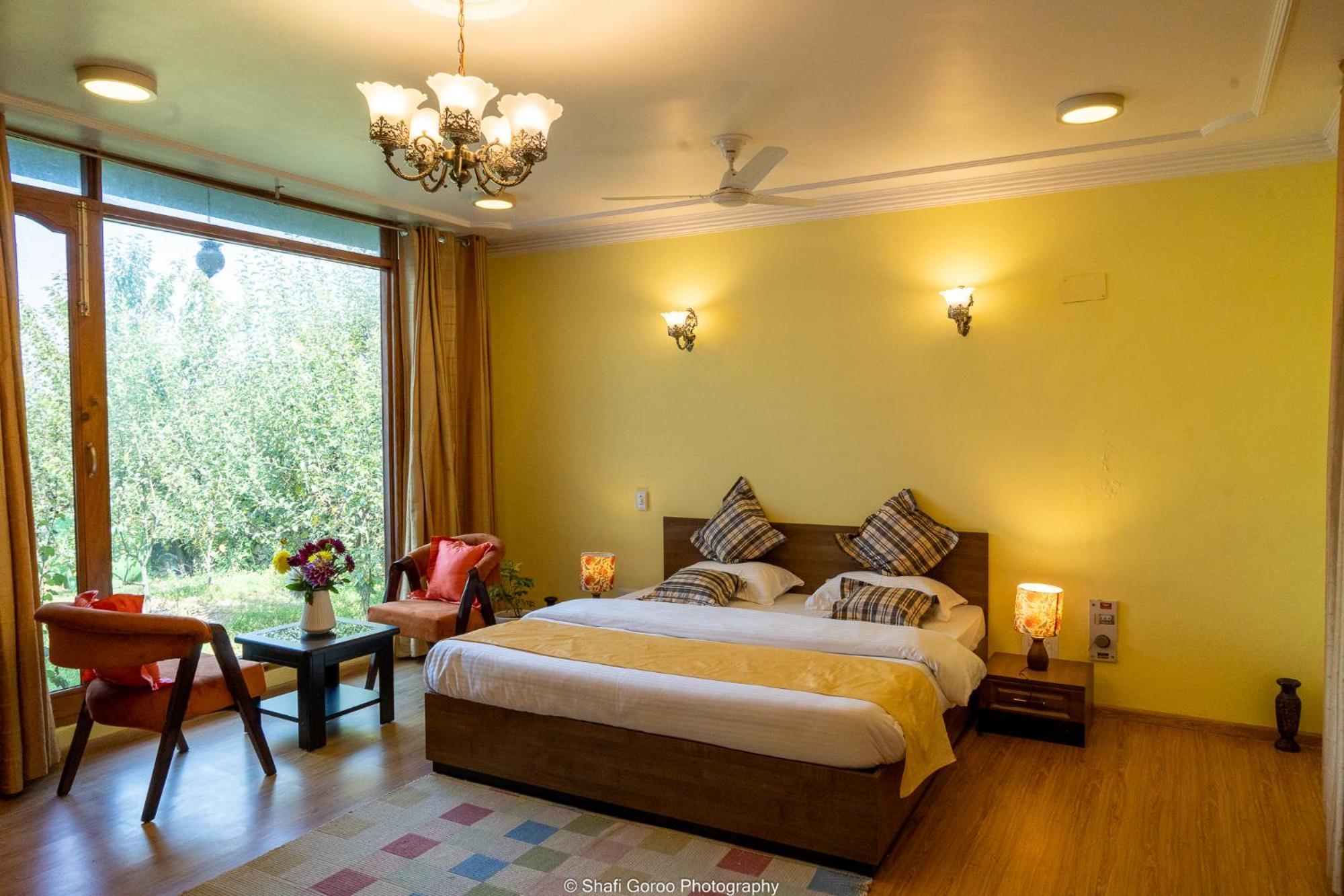 Hotel Orania Srinagar (Jammu and Kashmir)