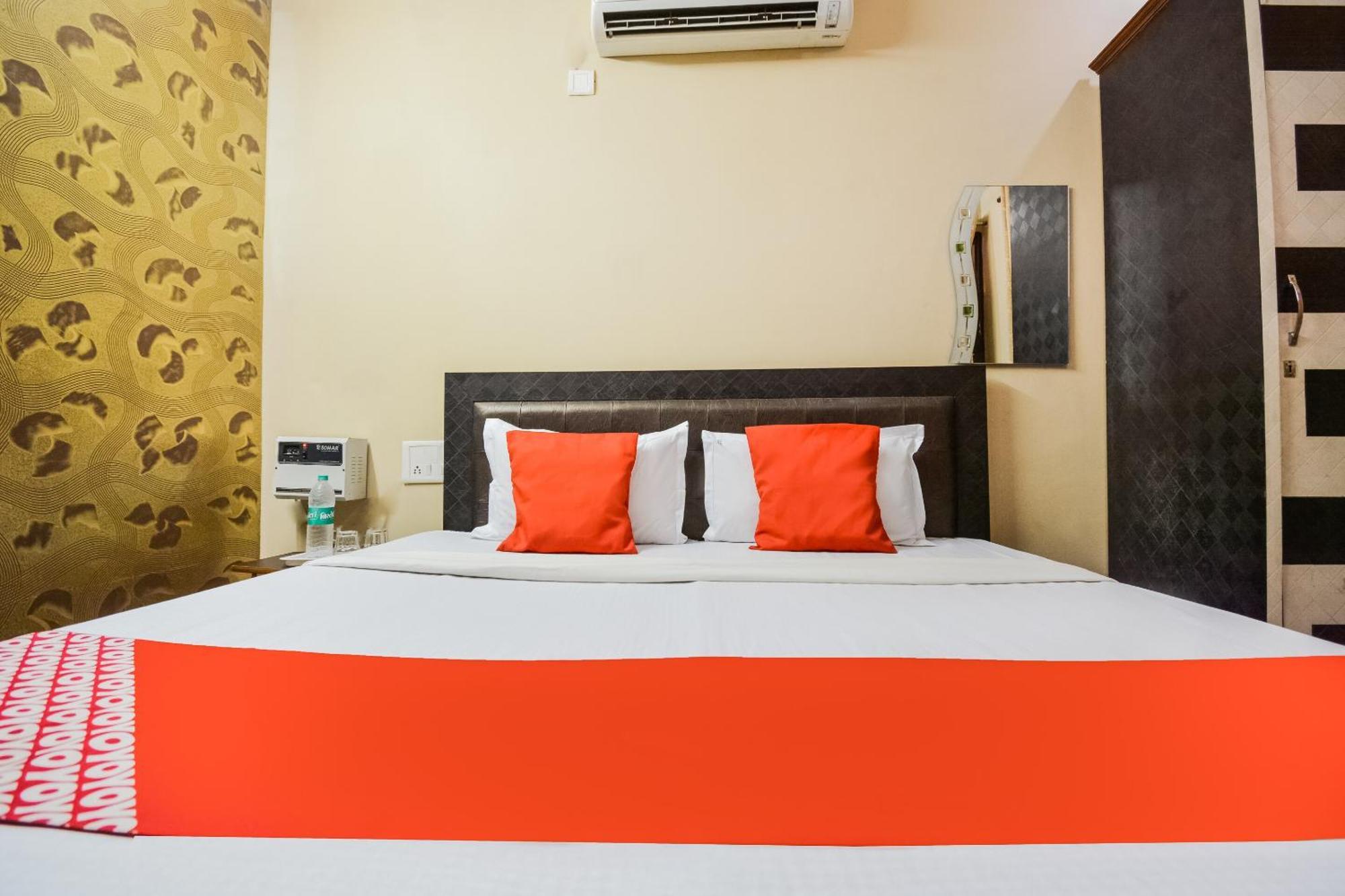 Oyo Noor Palace Hotel