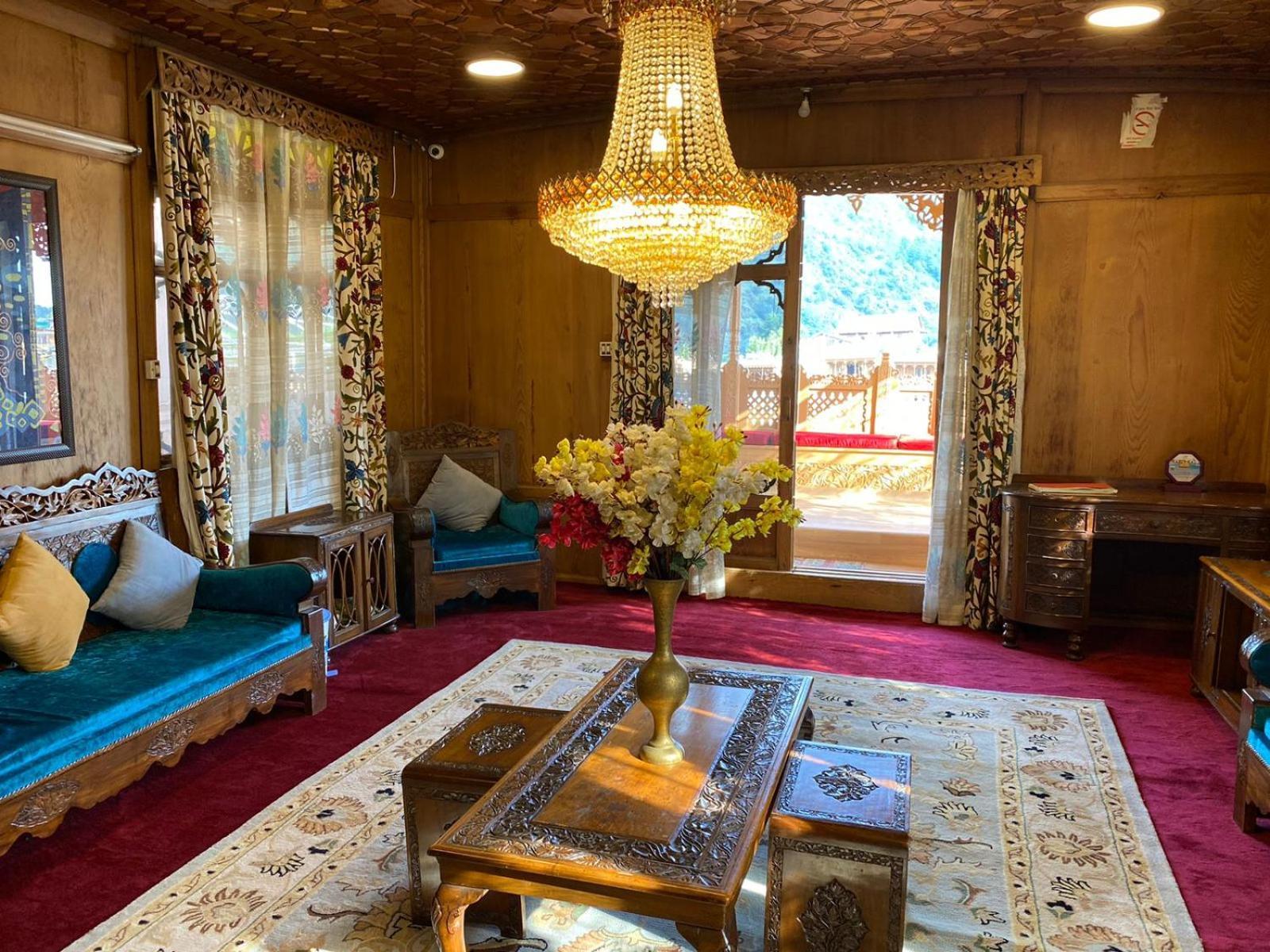 Bed & Breakfast Nazneen Group Of Houseboats Srinagar (Jammu and Kashmir)
