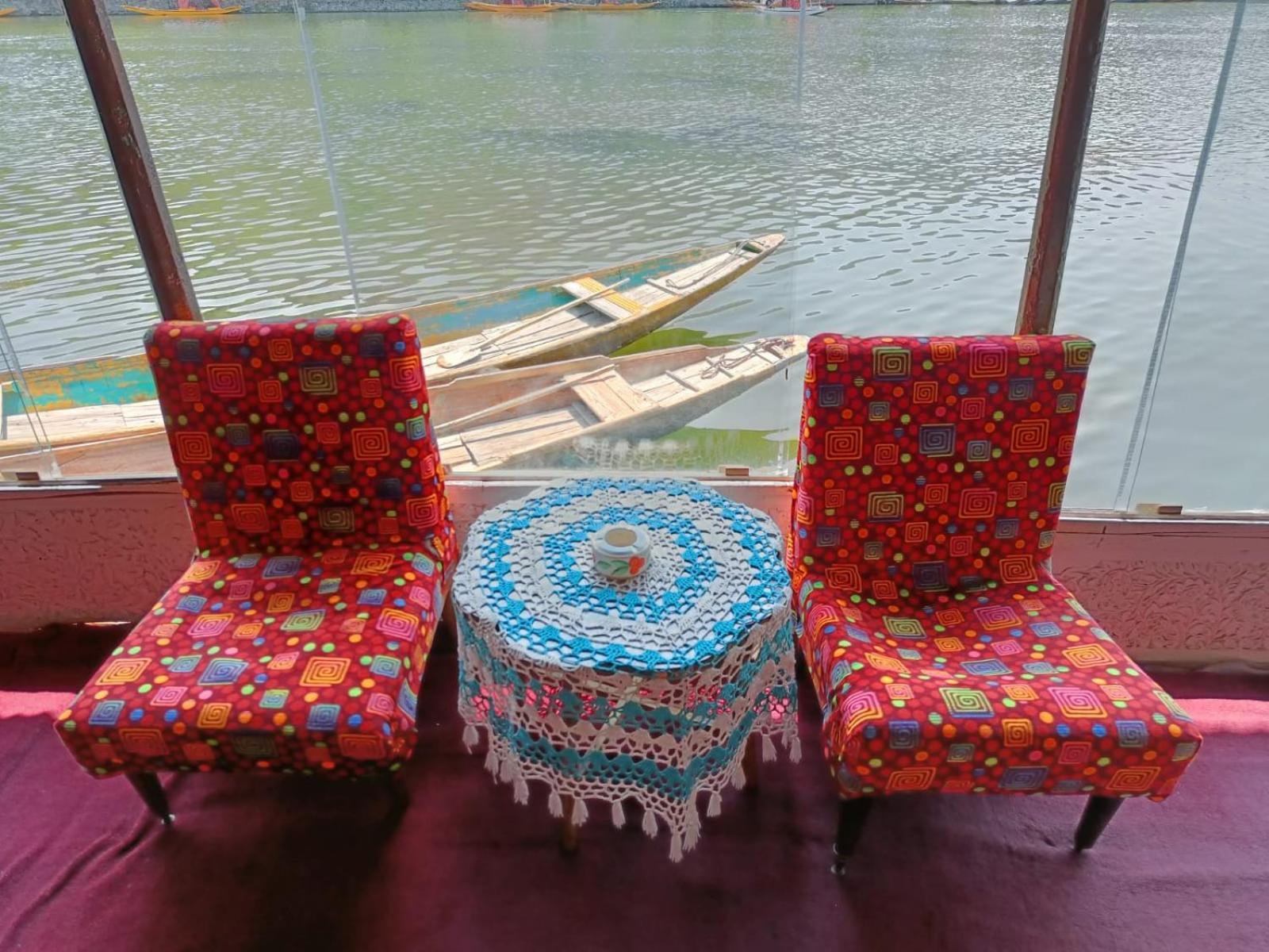 Island Homestay Srinagar (Jammu and Kashmir)