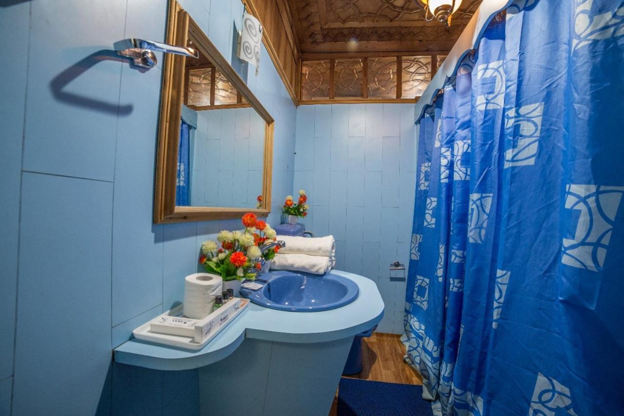 Swan Heritage Houseboats 5* Srinagar (Jammu and Kashmir)
