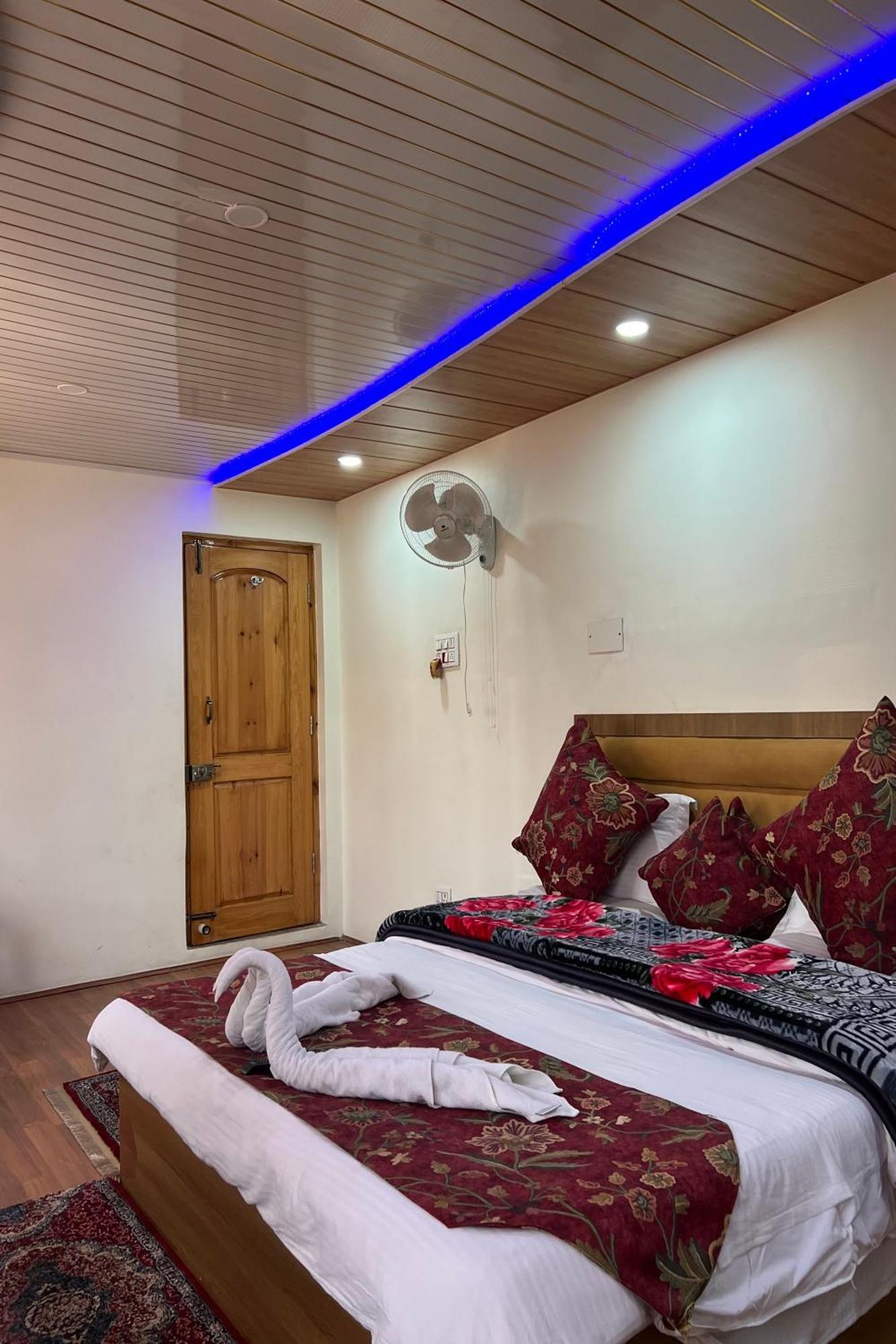 Sultan Residency Srinagar (Jammu and Kashmir)