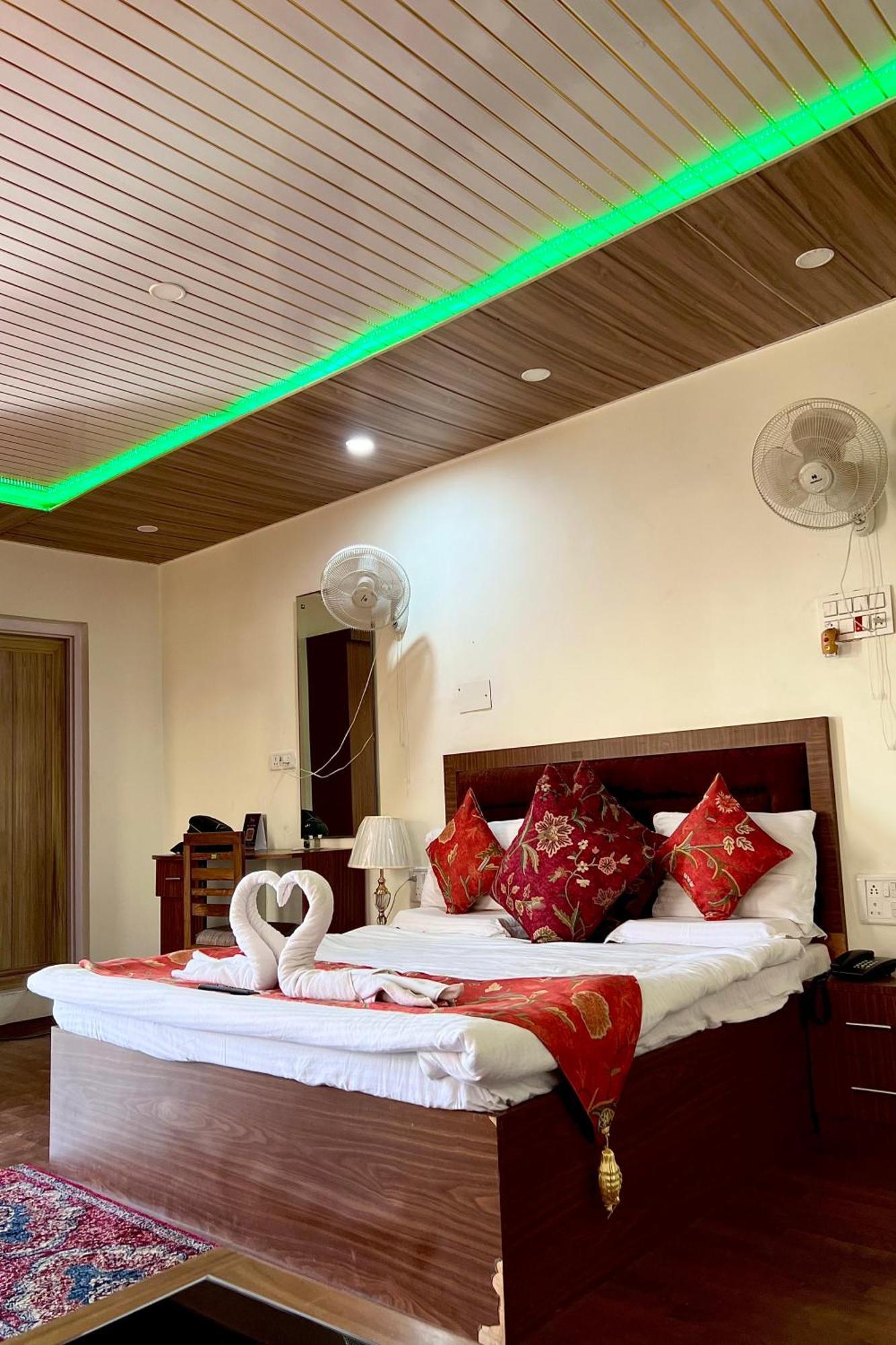 Sultan Residency Srinagar (Jammu and Kashmir)