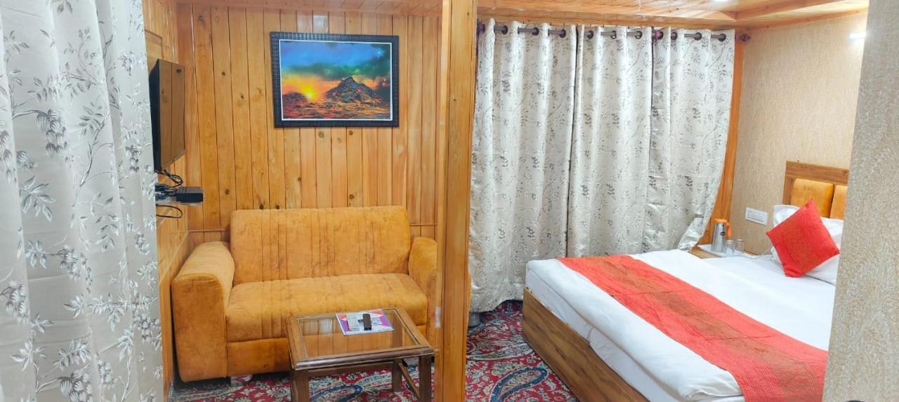 Ibni Qadir Guest house *
