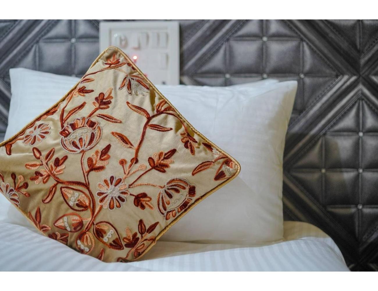 Homestay Sahara Grand Hills,