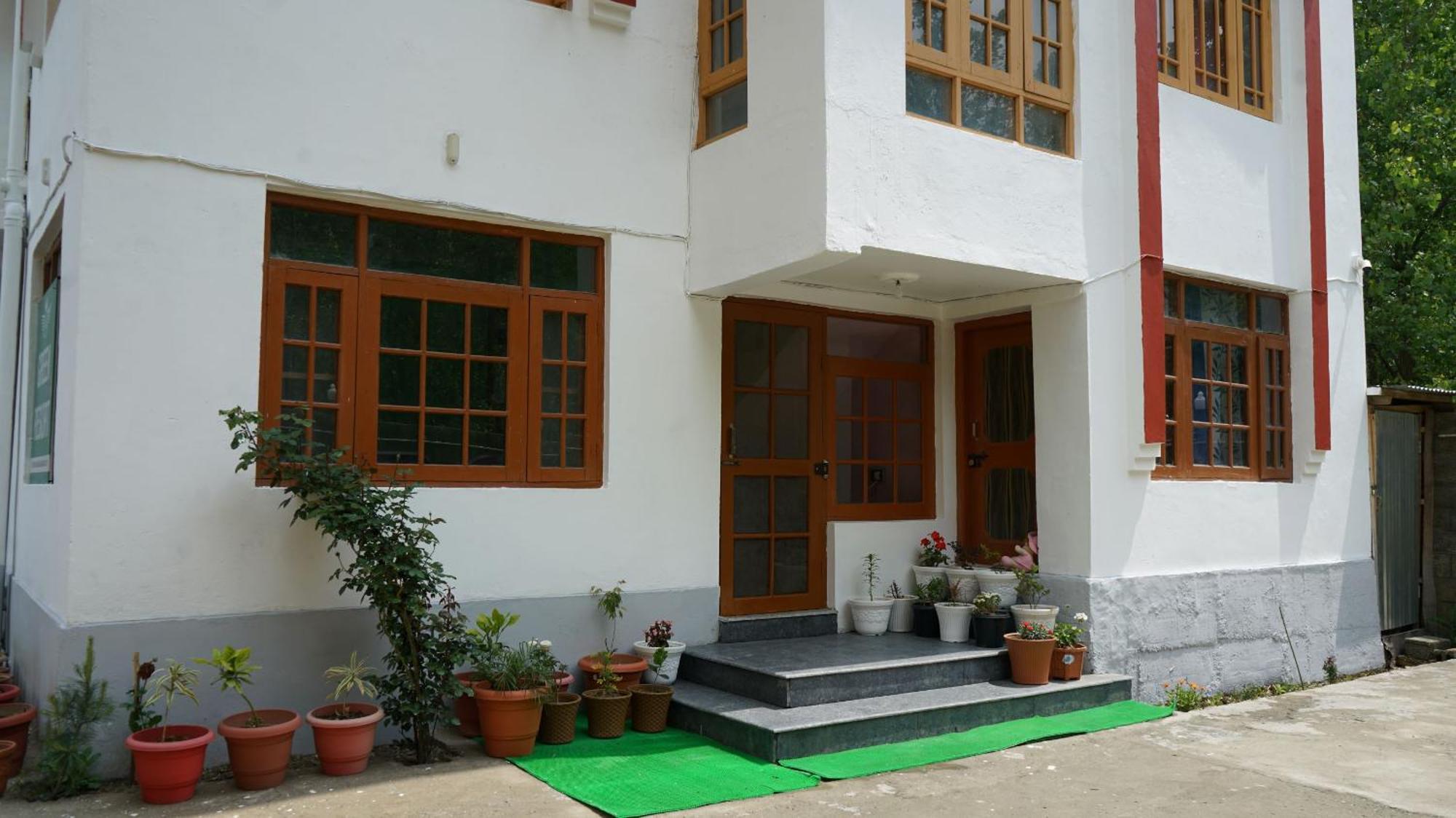 Green Resort Srinagar (Jammu and Kashmir)
