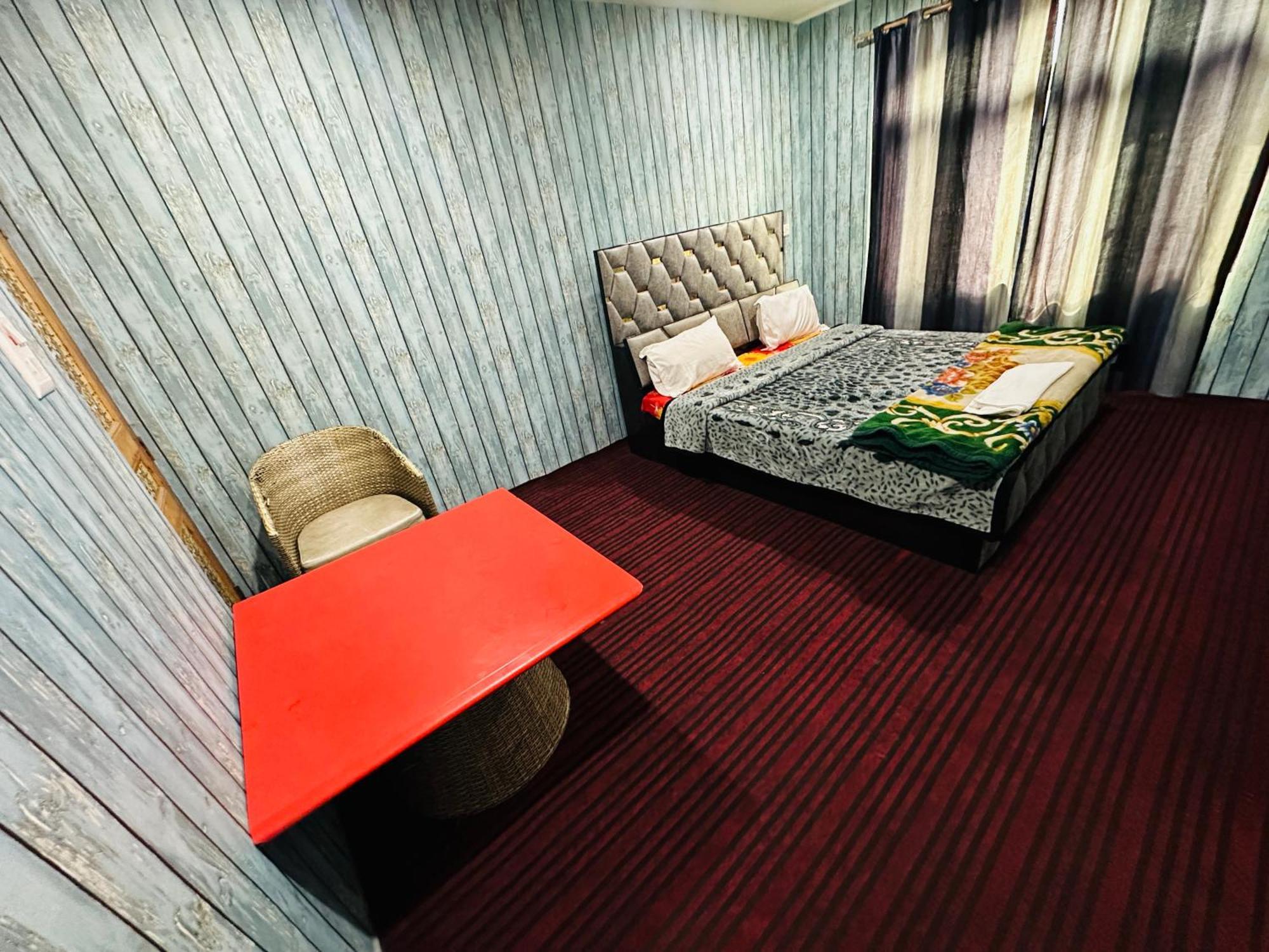 Merlin Palace Hotel