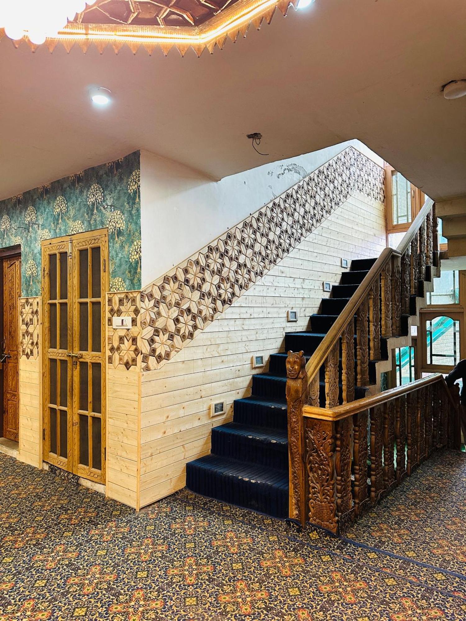 Merlin Palace Hotel Srinagar (Jammu and Kashmir)