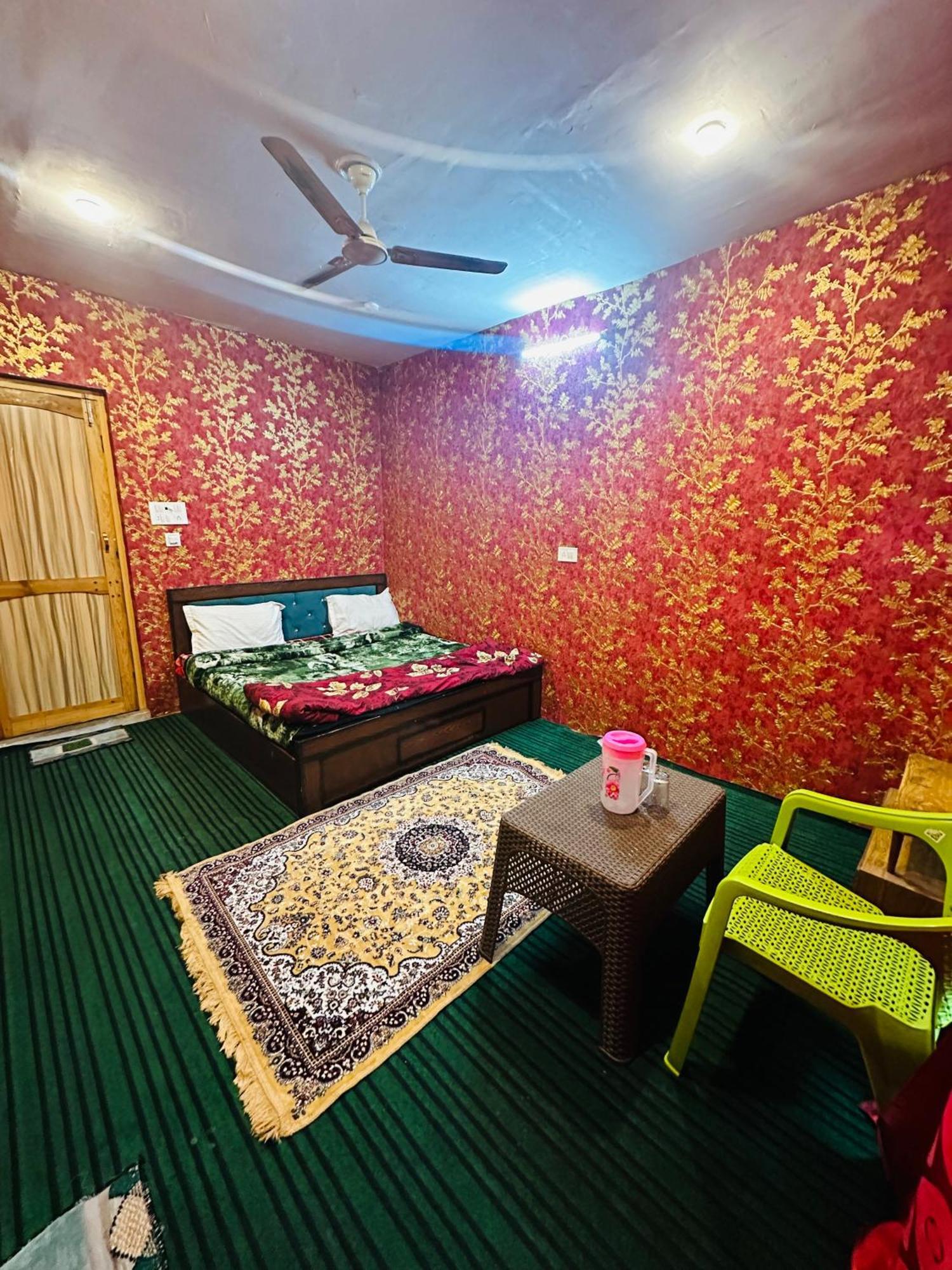 Merlin Palace 2*