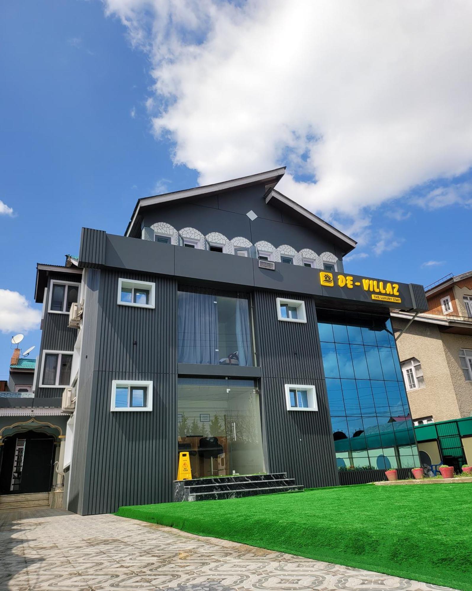 De-villaz Luxury Guest house