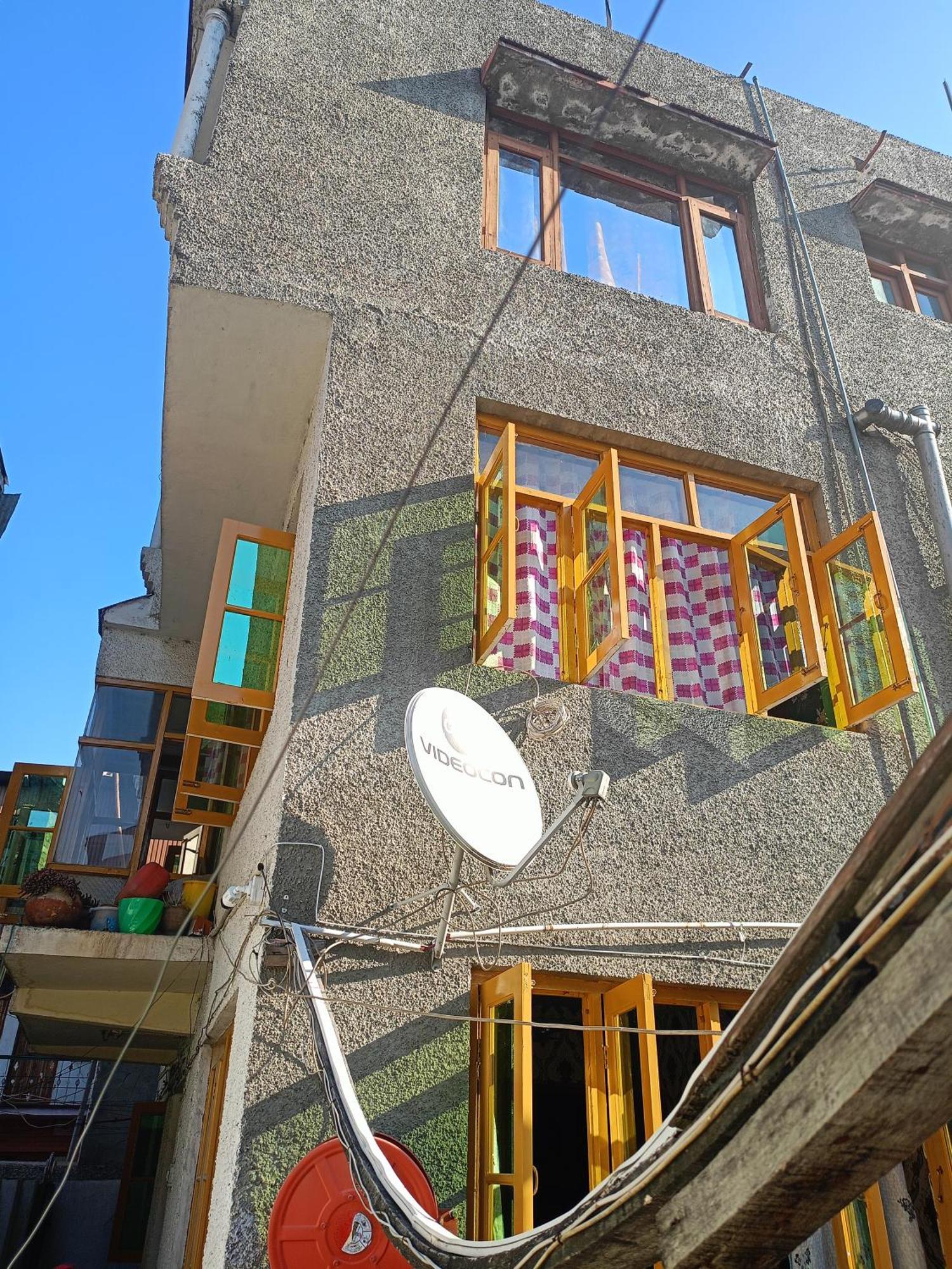Guest house Queen Palace Srinagar (Jammu and Kashmir)