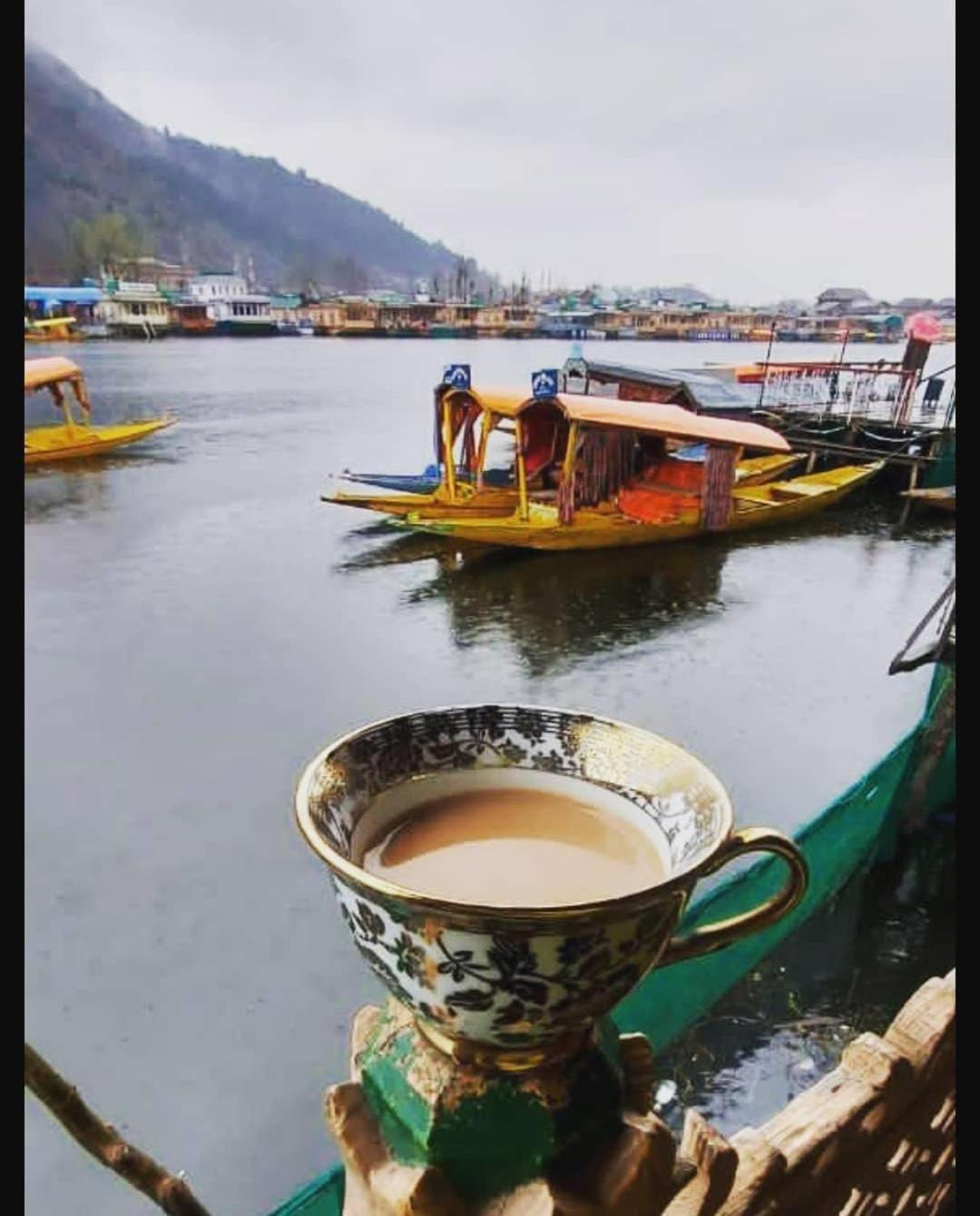 The Smith Palace Group Of Houseboats Botel Srinagar (Jammu and Kashmir)