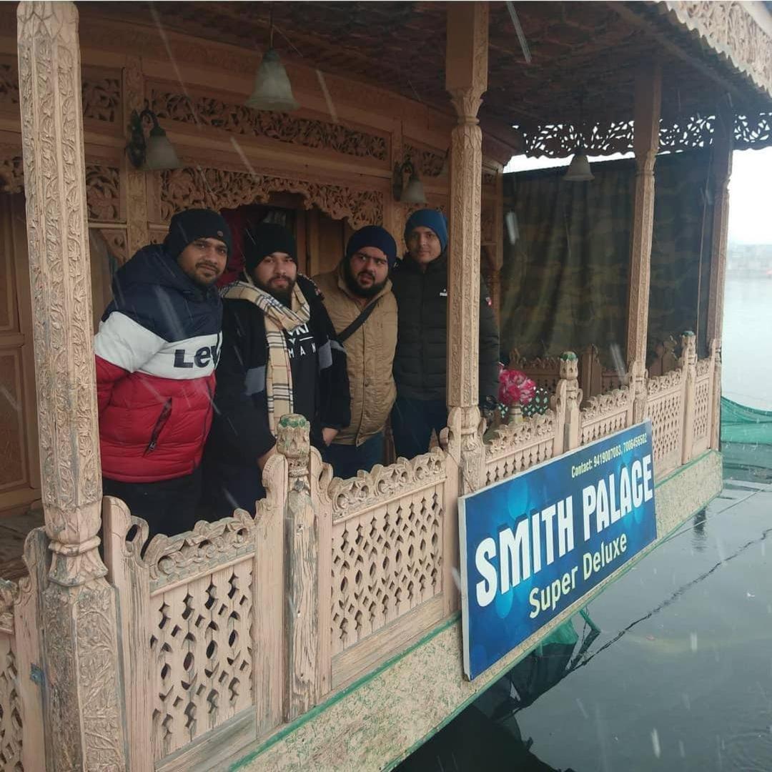 The Smith Palace Group Of Houseboats Botel Srinagar (Jammu and Kashmir)