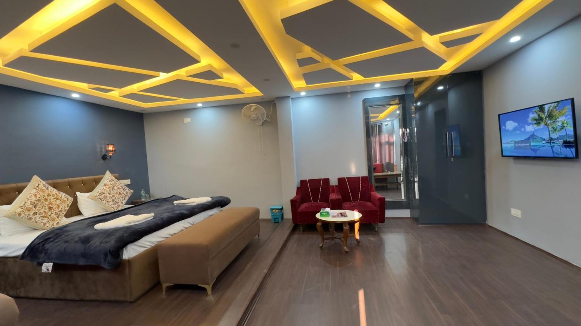 - A Luxury Living *
