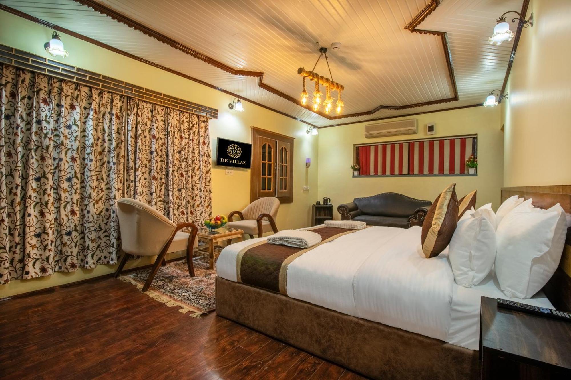 De-villaz Luxury Srinagar (Jammu and Kashmir)