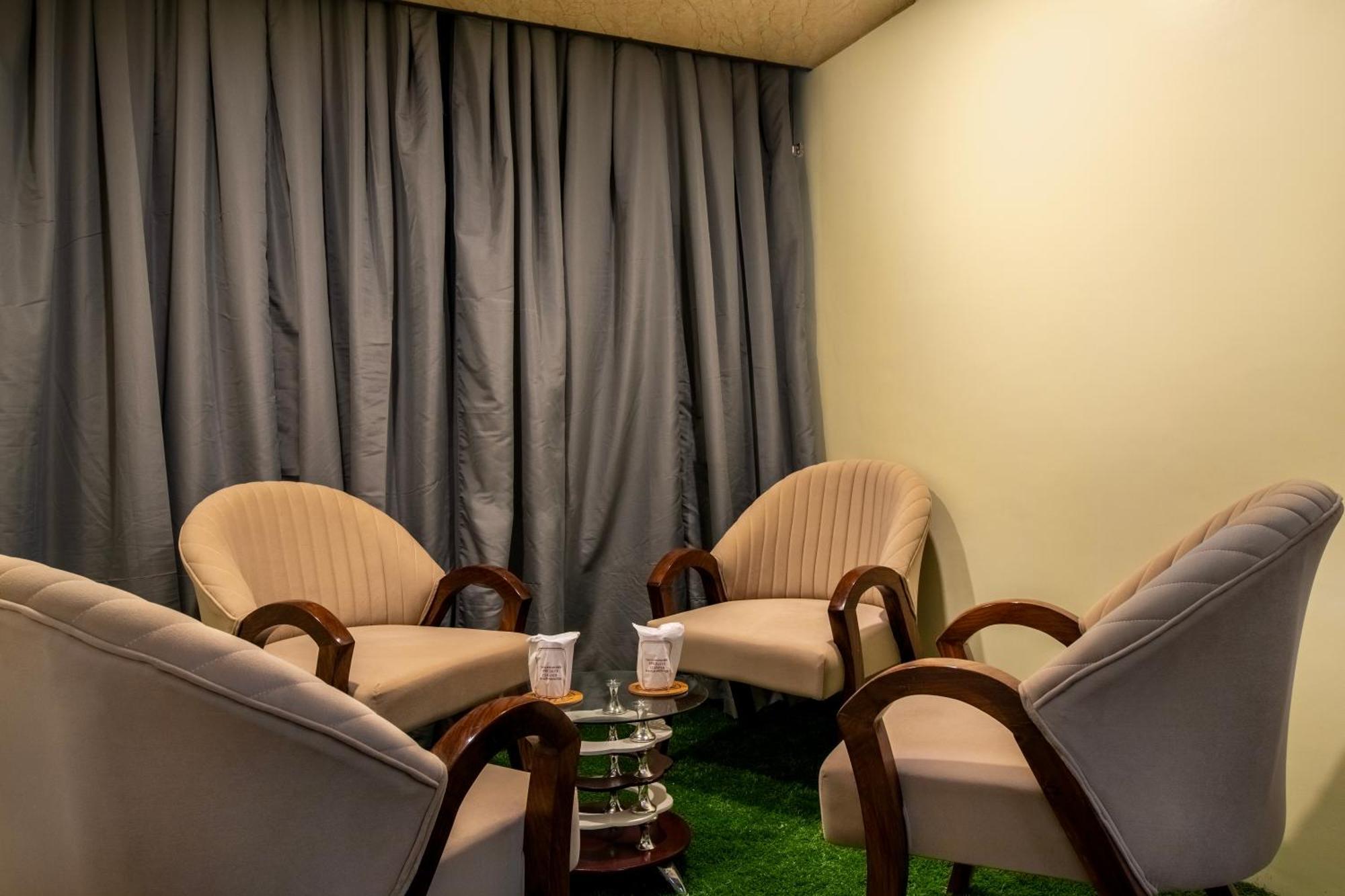 Guest house De-villaz Luxury Srinagar (Jammu and Kashmir)