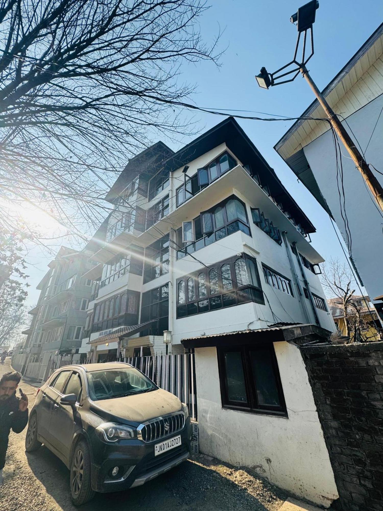 Olive Ventures, Royal Inn, Ritz Srinagar (Jammu and Kashmir)