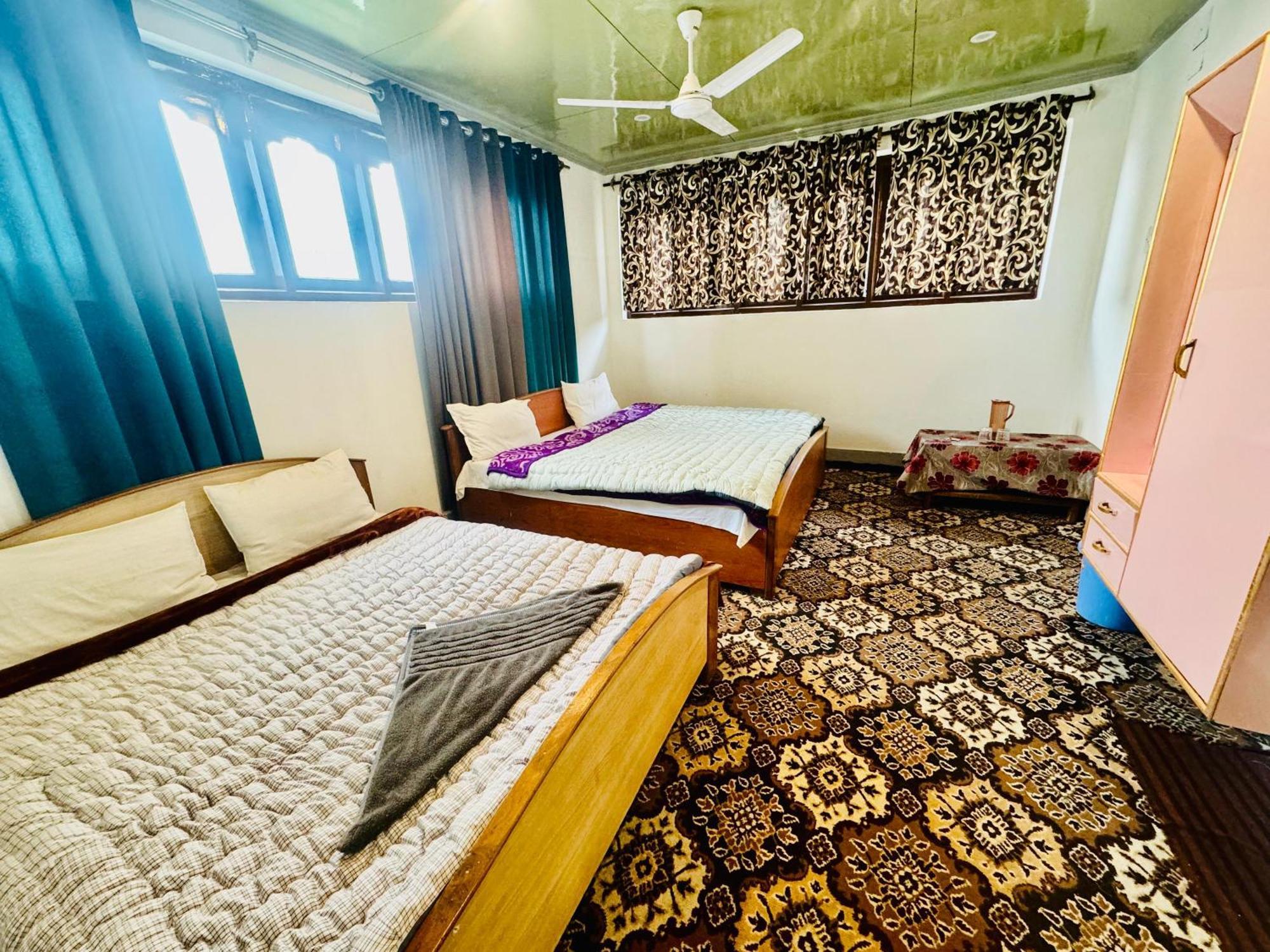 Olive Ventures, Royal Inn, Ritz 3* Srinagar (Jammu and Kashmir)