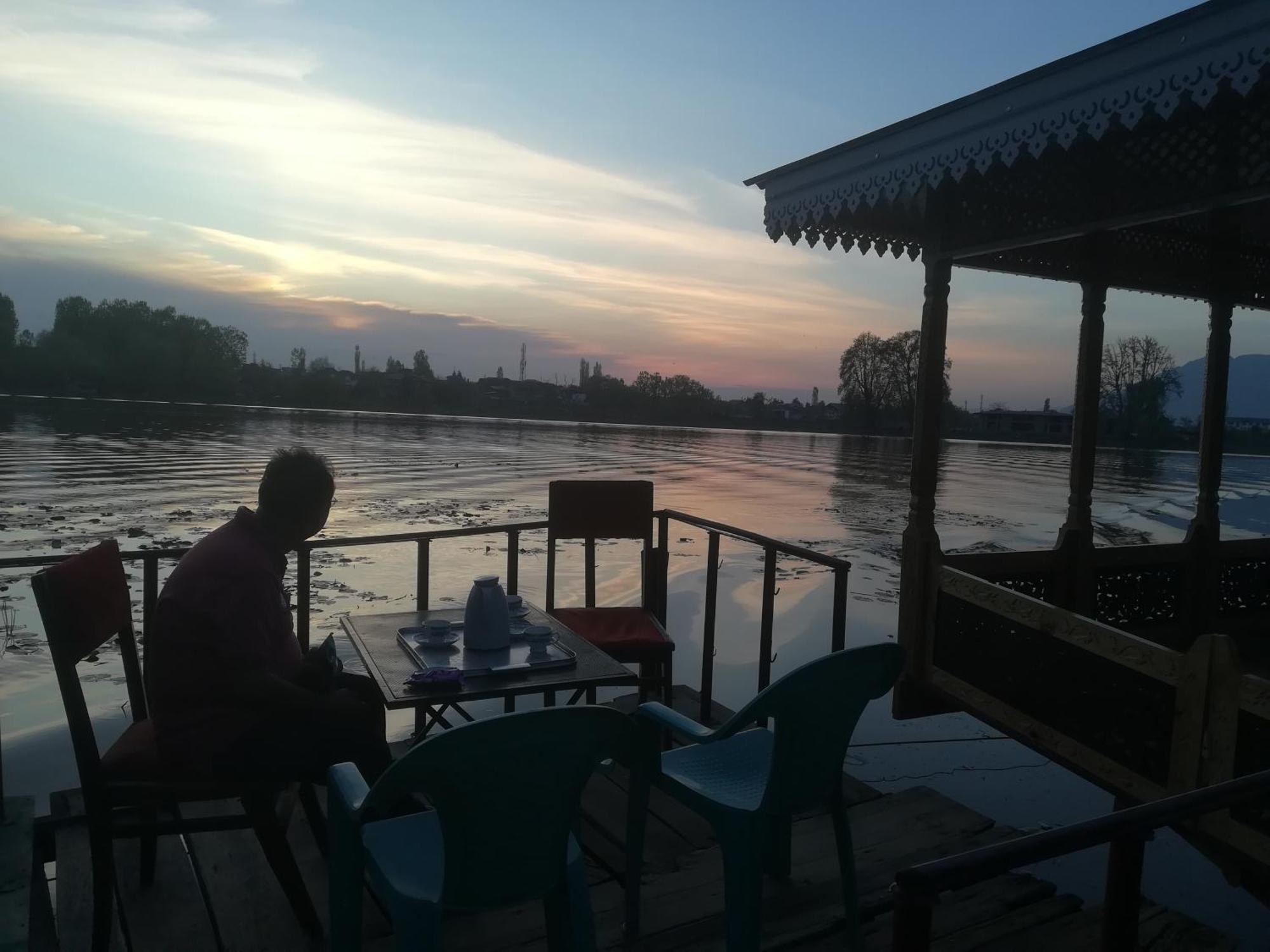 House Boat House Of Common * Srinagar (Jammu and Kashmir)