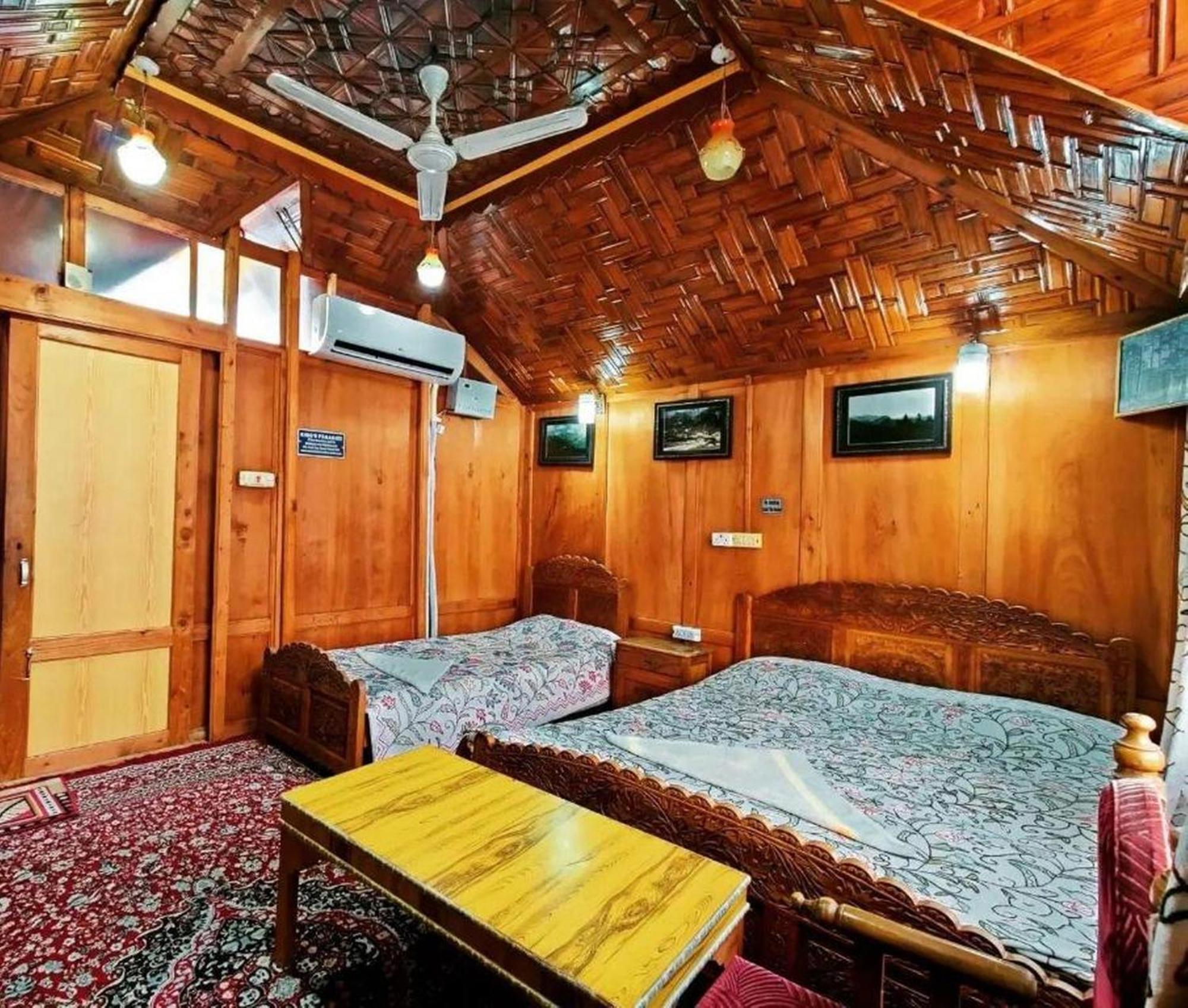 Hotel The Heritage Group Of Houseboats 4*