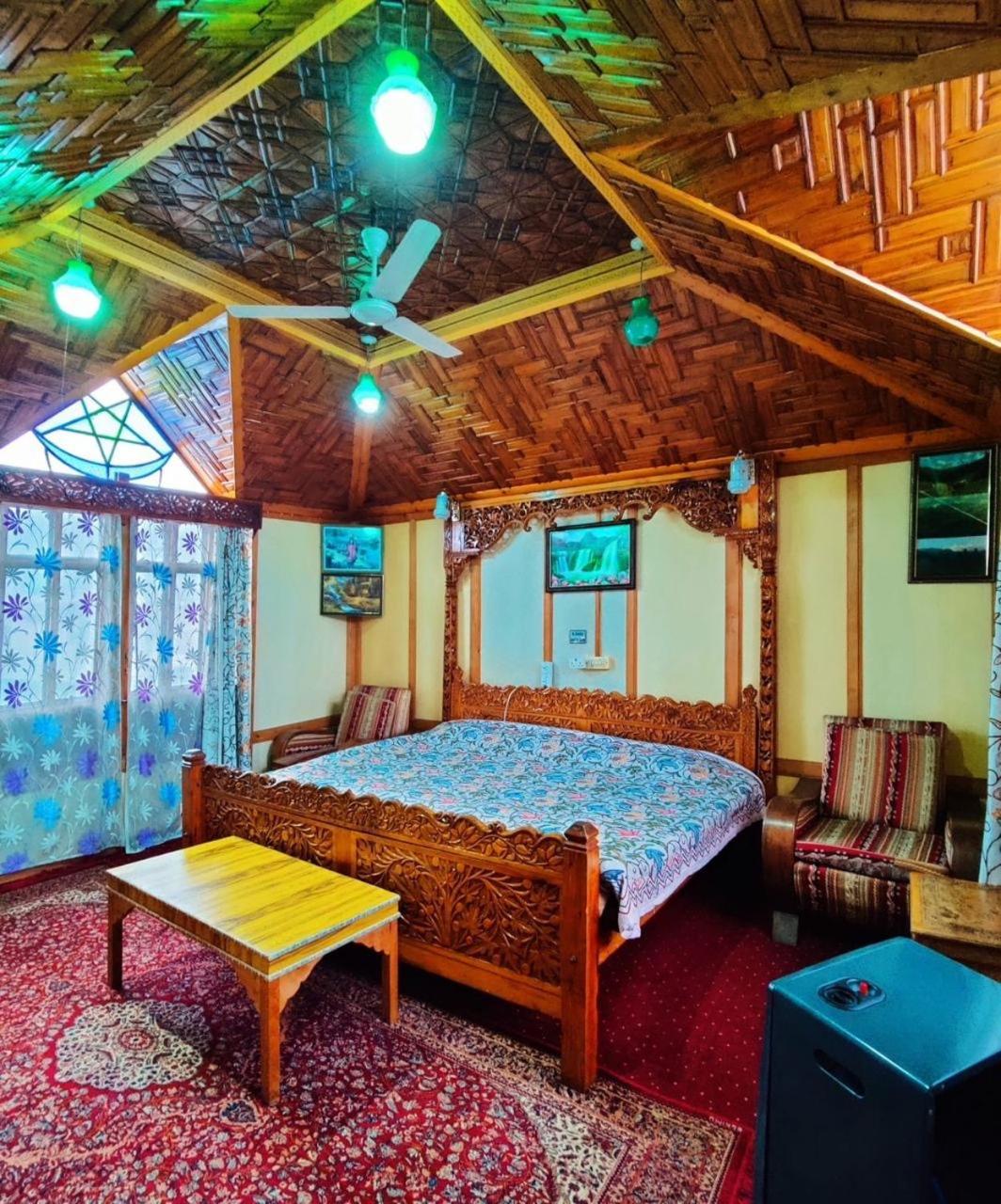 Hotel The Heritage Group Of Houseboats 4*