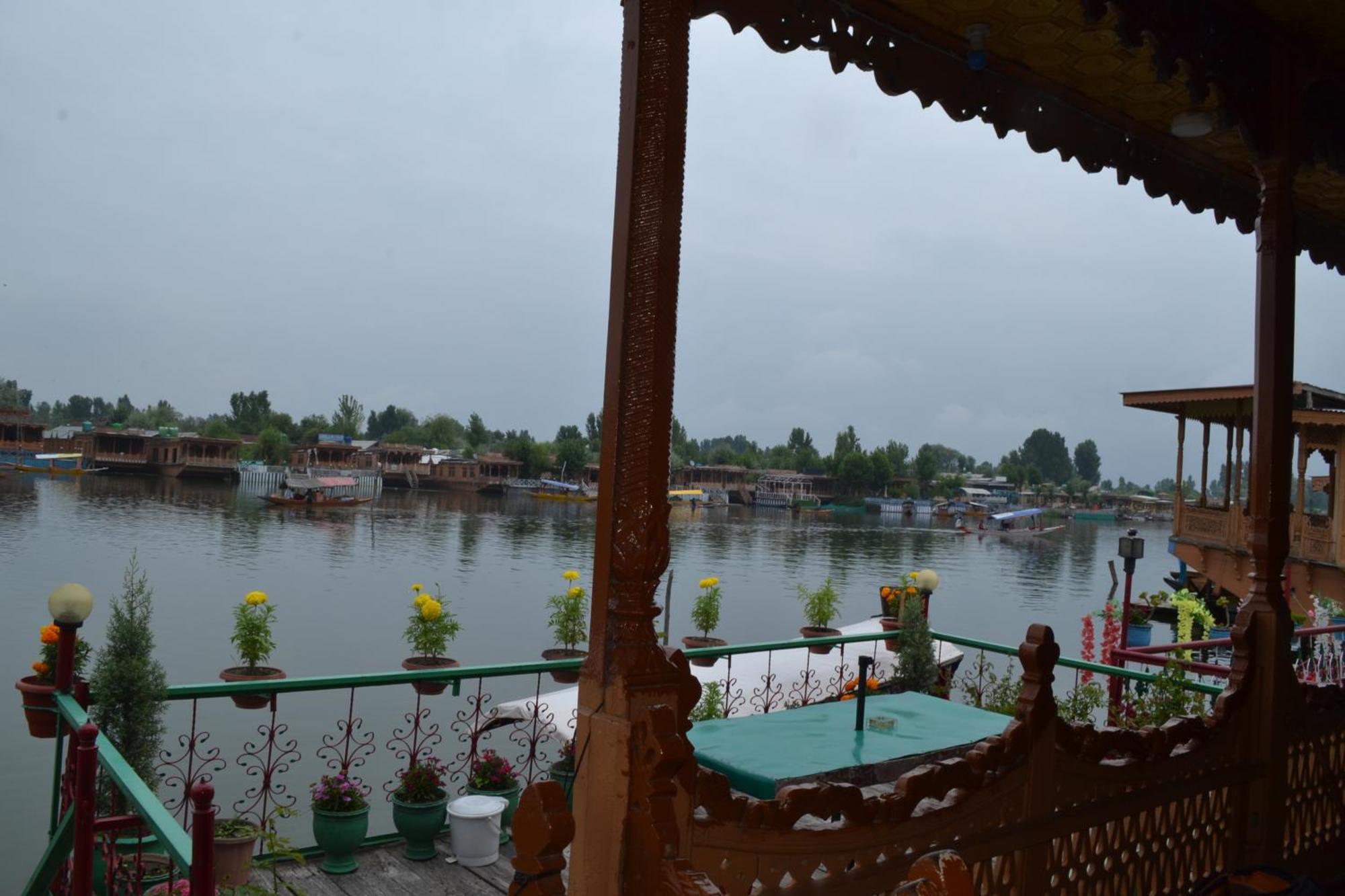 Botel New Lucky Flower Group Of House Boat 3*