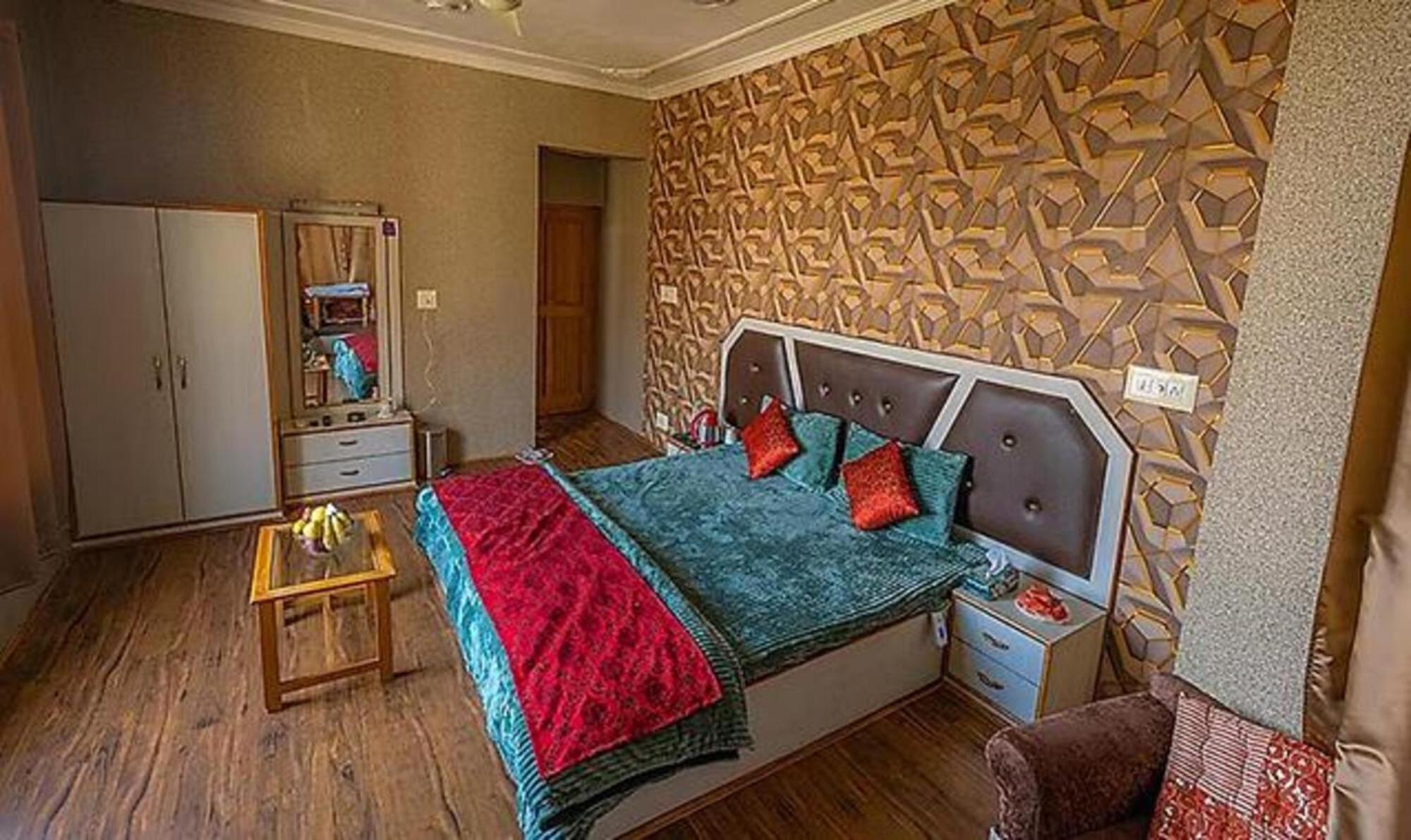 Hotel Fabhotel Prime Rozan Jaai Srinagar (Jammu and Kashmir)