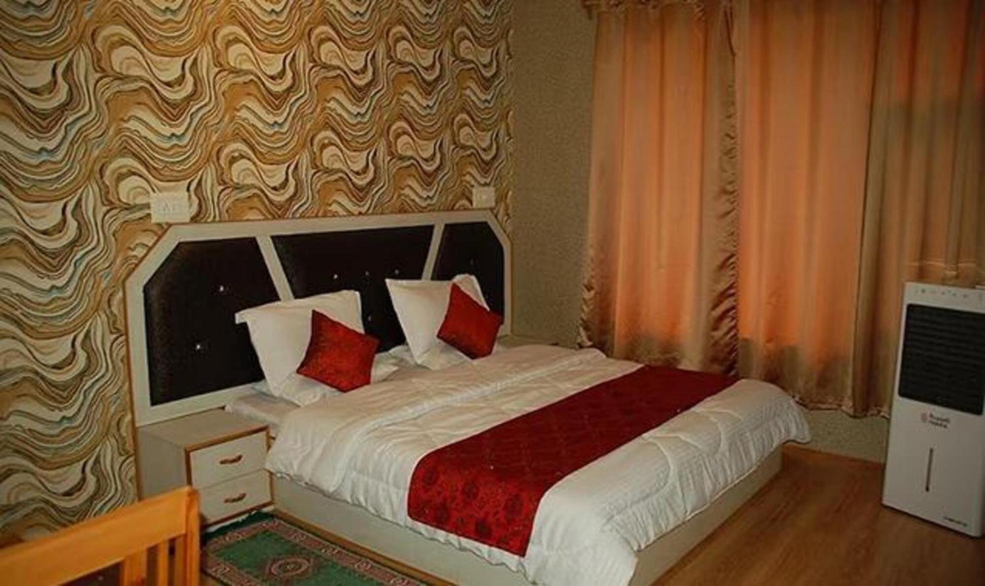 Hotel Fabhotel Prime Rozan Jaai 4*