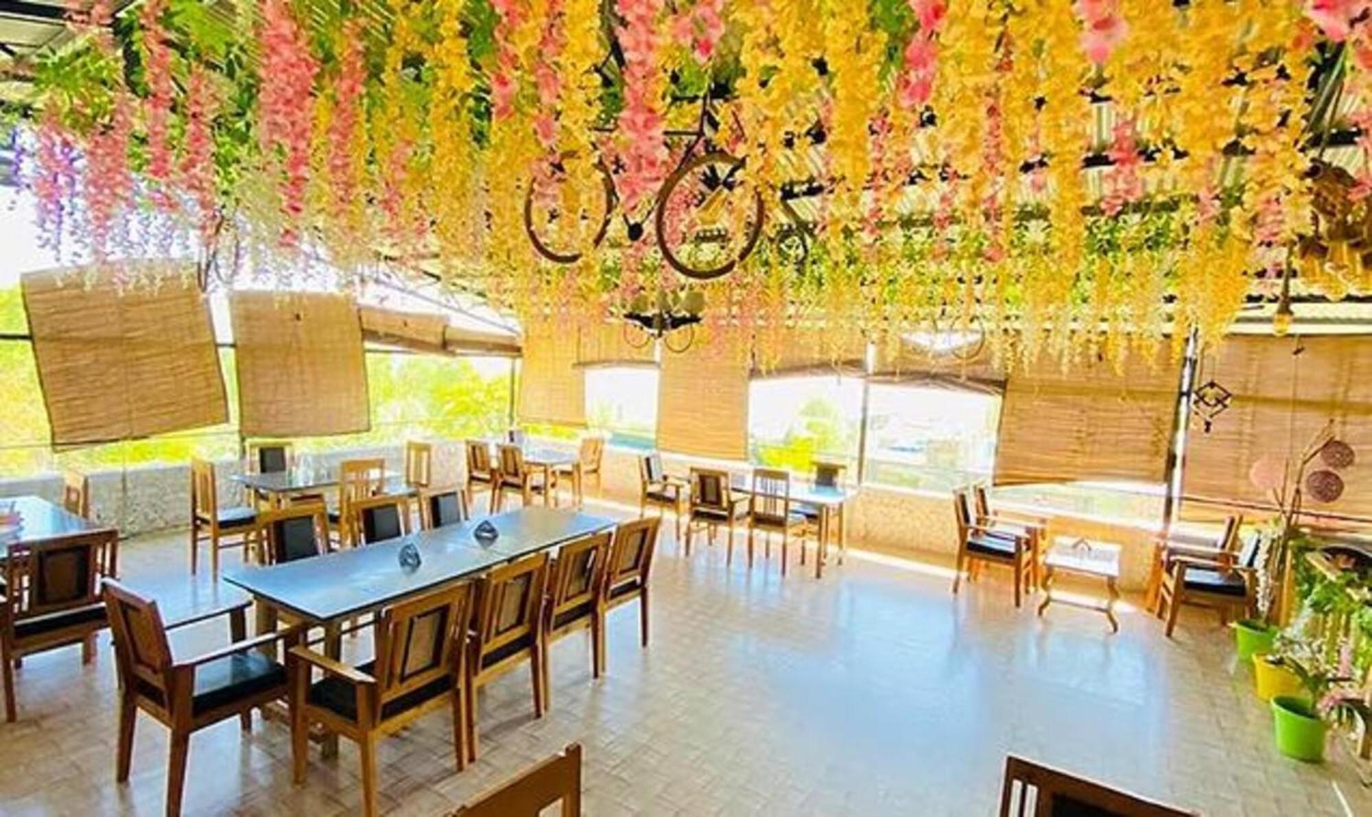 Hotel Fabhotel Prime Rozan Jaai Srinagar (Jammu and Kashmir)