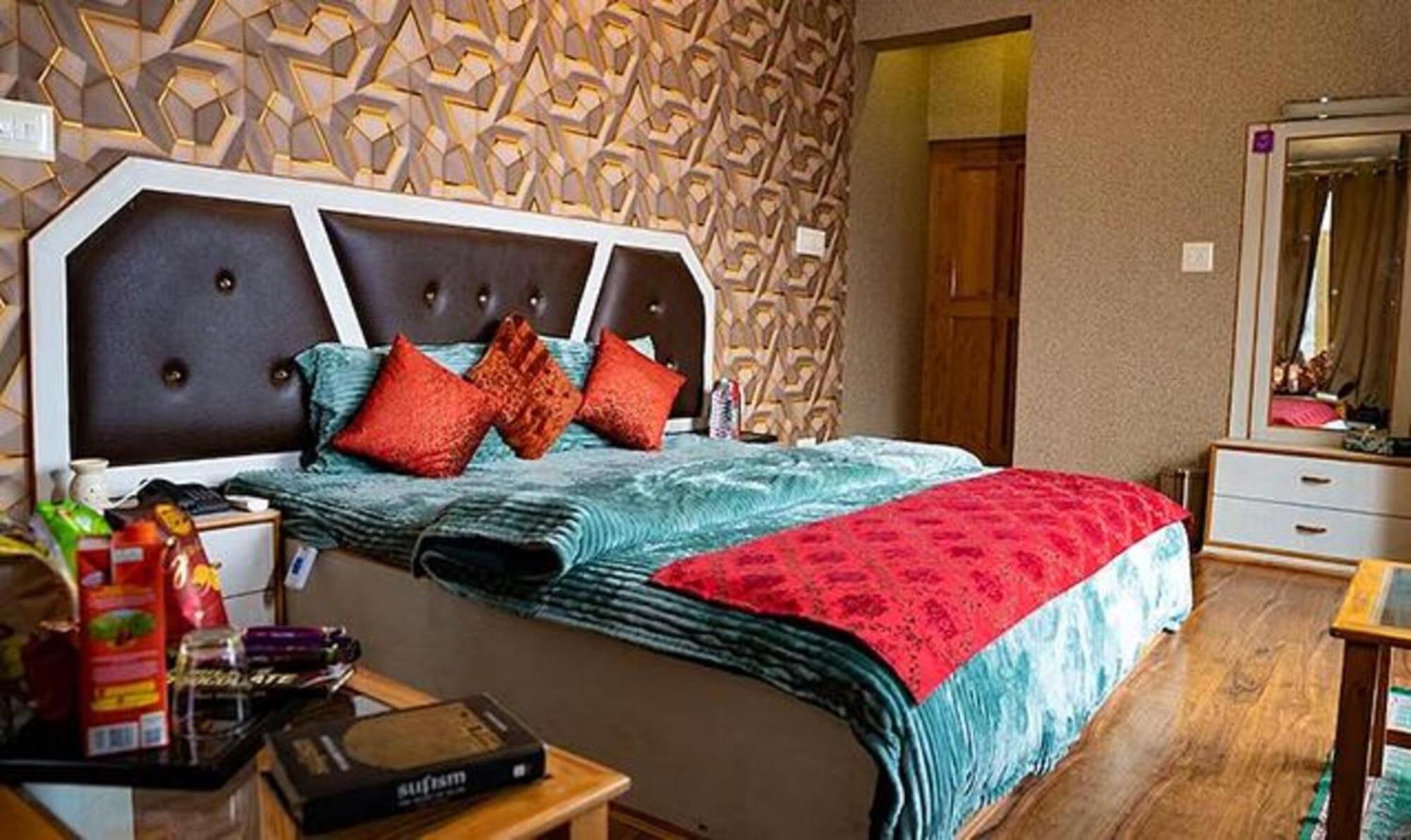 Fabhotel Prime Rozan Jaai Srinagar (Jammu and Kashmir)