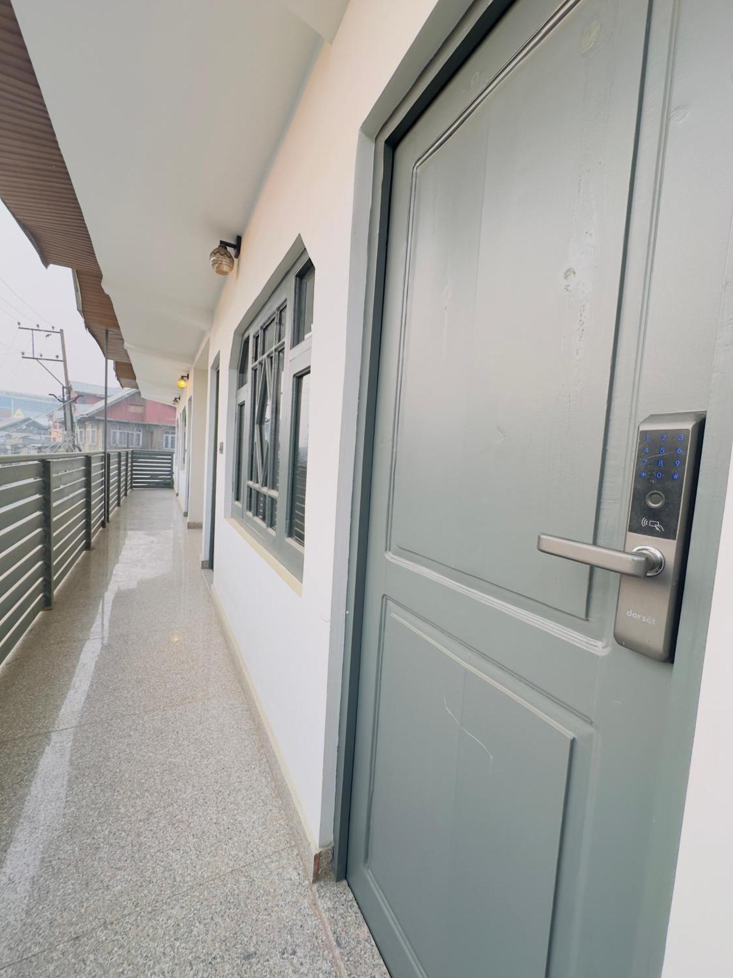 Apartment - A Luxury Living Srinagar (Jammu and Kashmir)