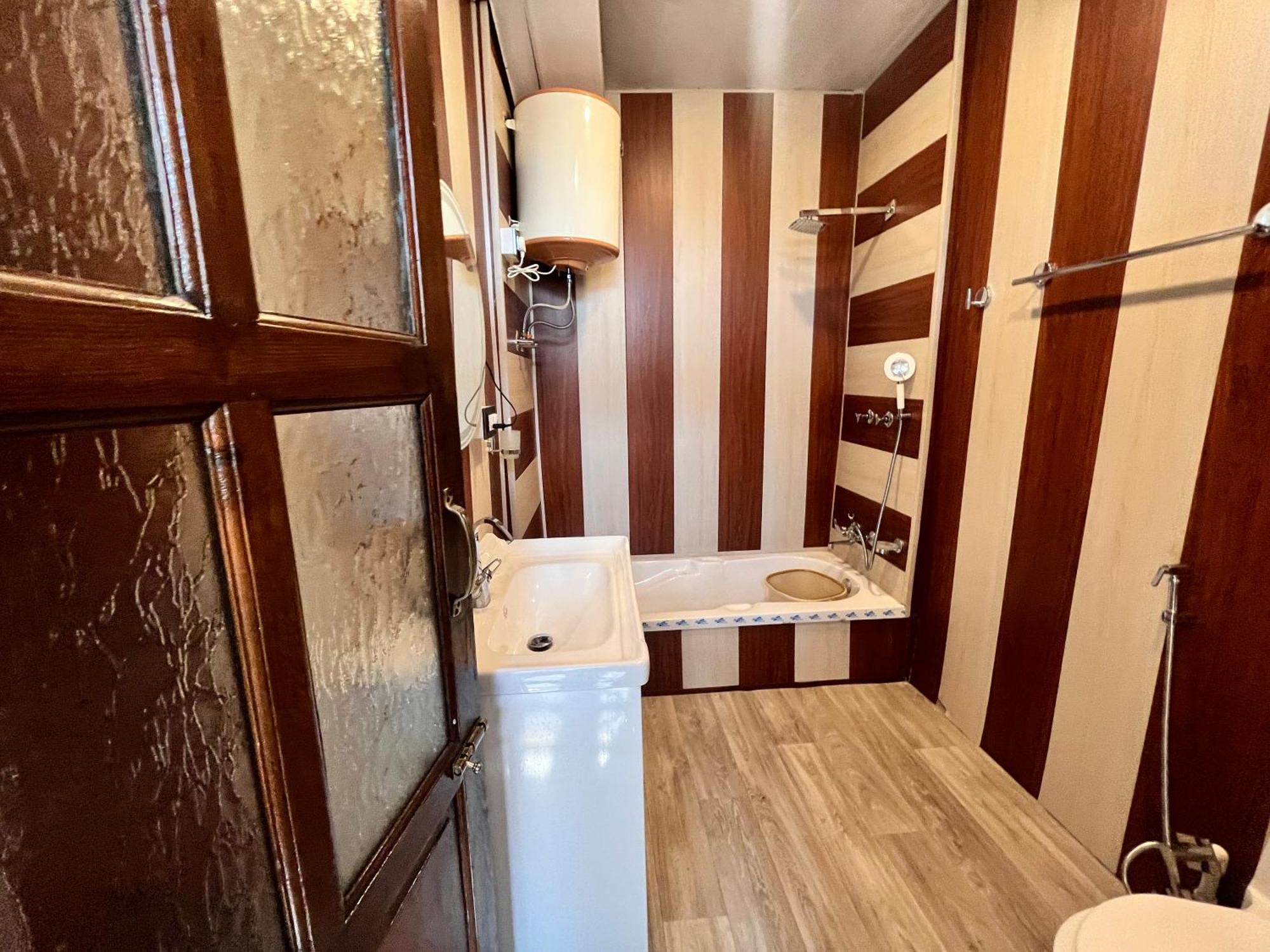 Hotel The Heritage Group Of Houseboats 4*