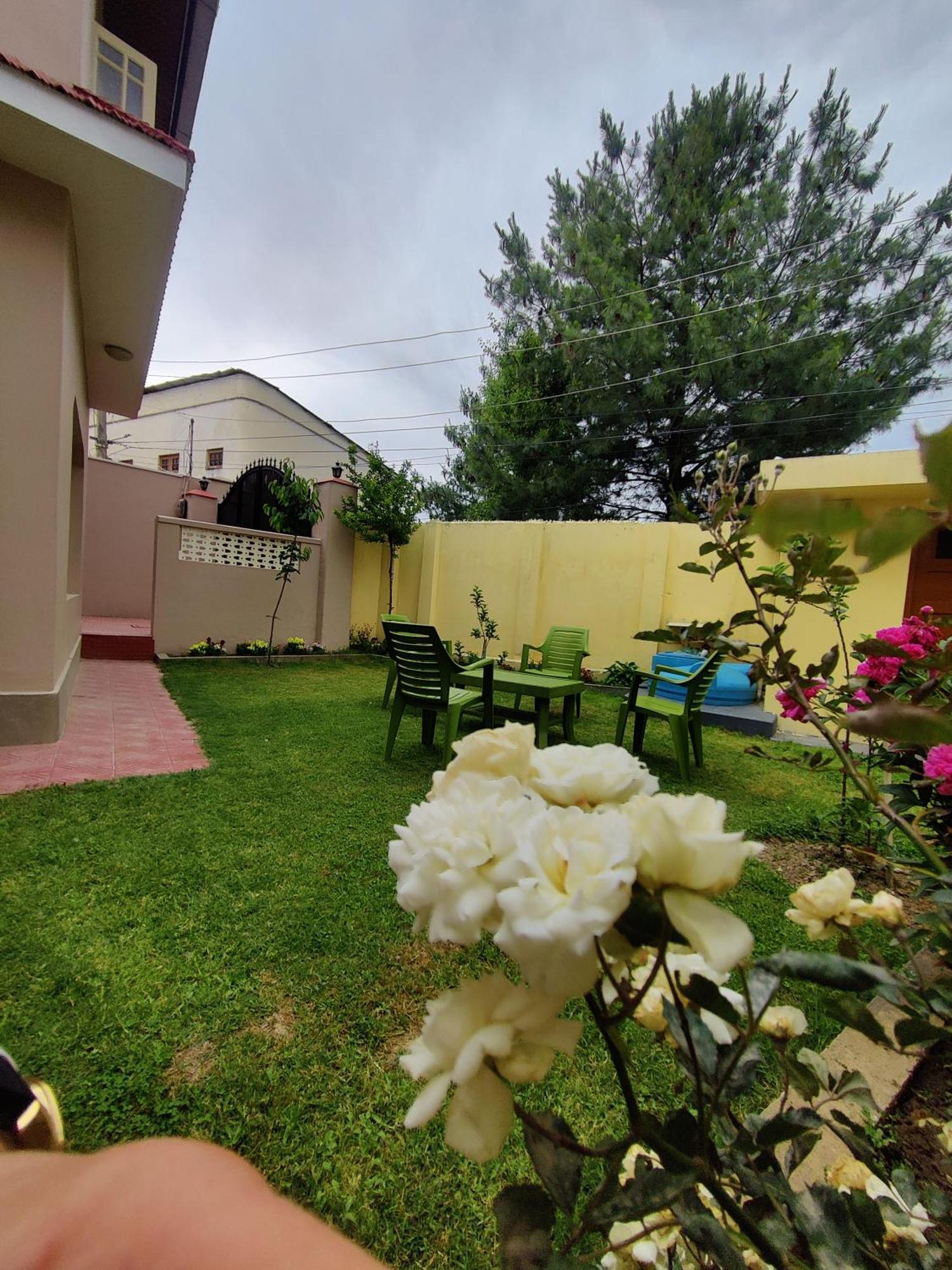 Away From Cute 3 Bedroom House G Floor