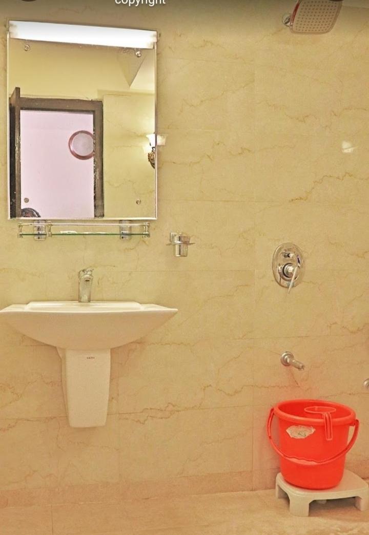 New Orchard Homestay Srinagar (Jammu and Kashmir)