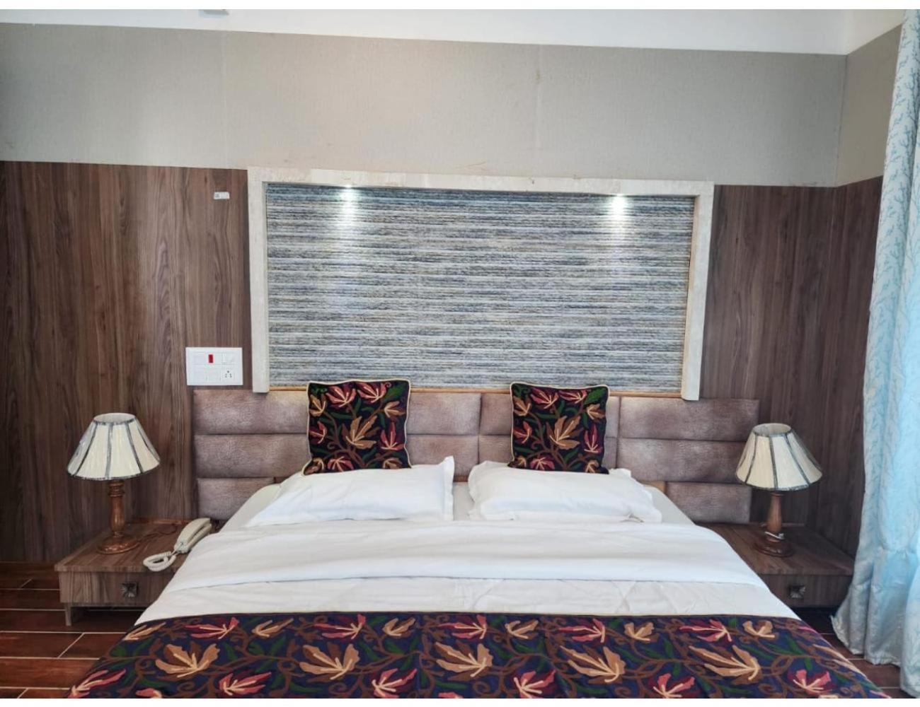 Homestay Palla's & Suites-resorts, Srinagar (Jammu and Kashmir)