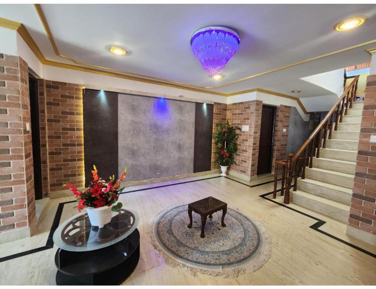 Homestay Palla's & Suites-resorts, *