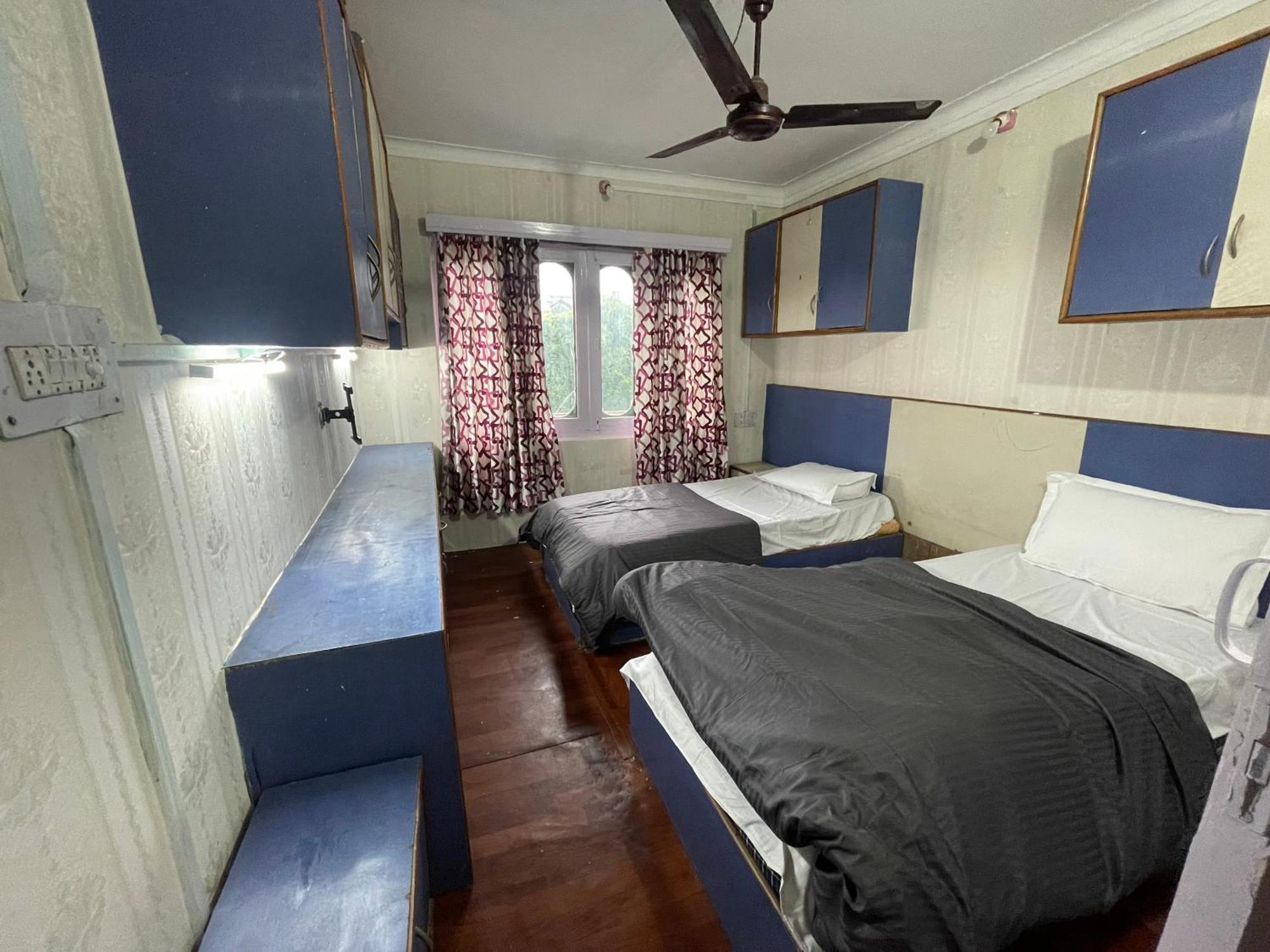 Al Hassan Apartment Srinagar (Jammu and Kashmir)