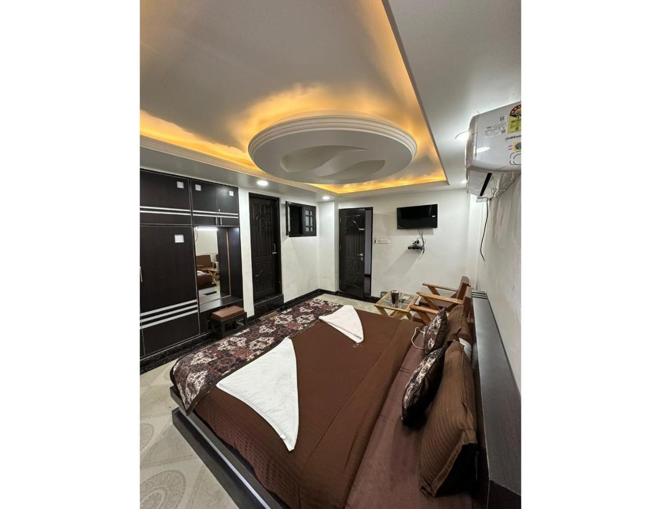 Budshah Residency, Homestay *