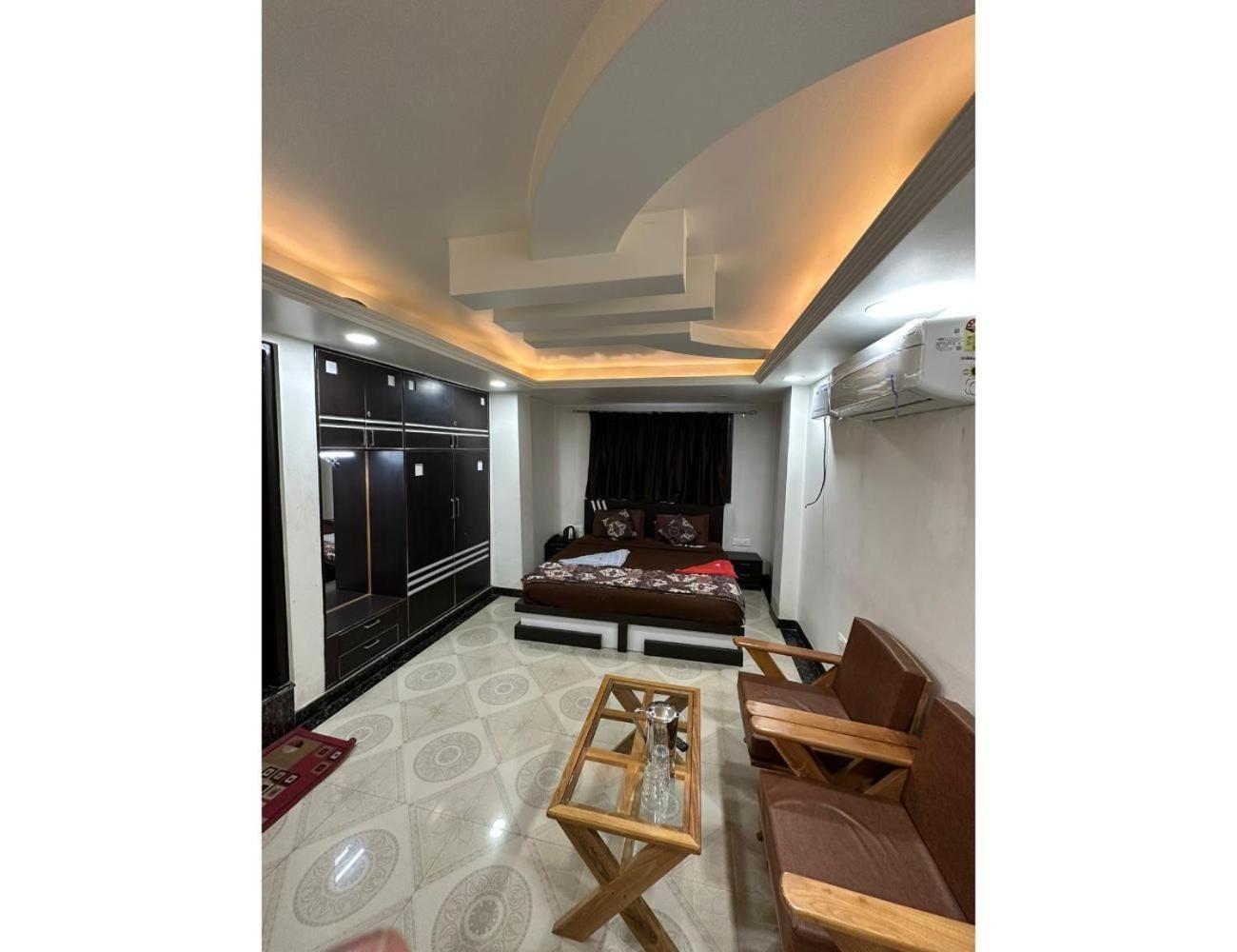 Homestay Budshah Residency,