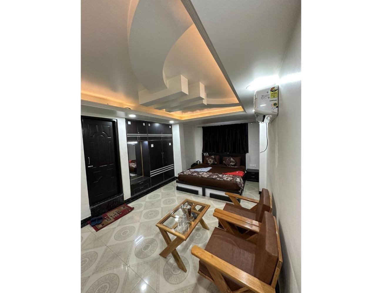Homestay Budshah Residency, *