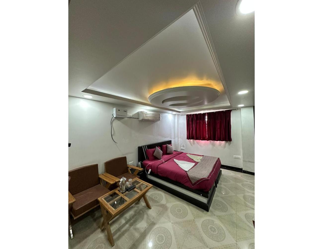 Budshah Residency, *