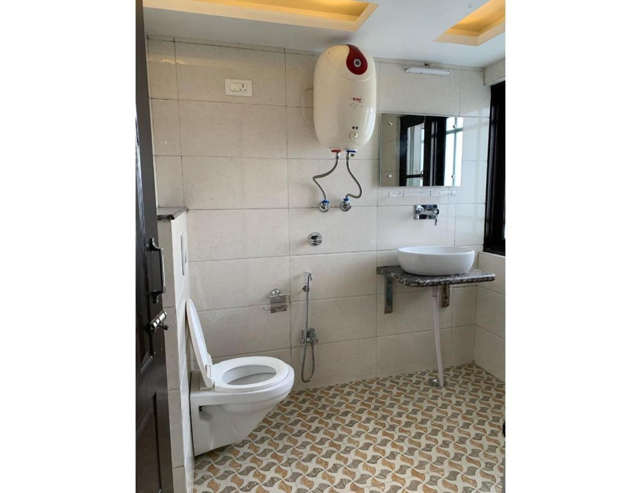 Budshah Residency, Homestay