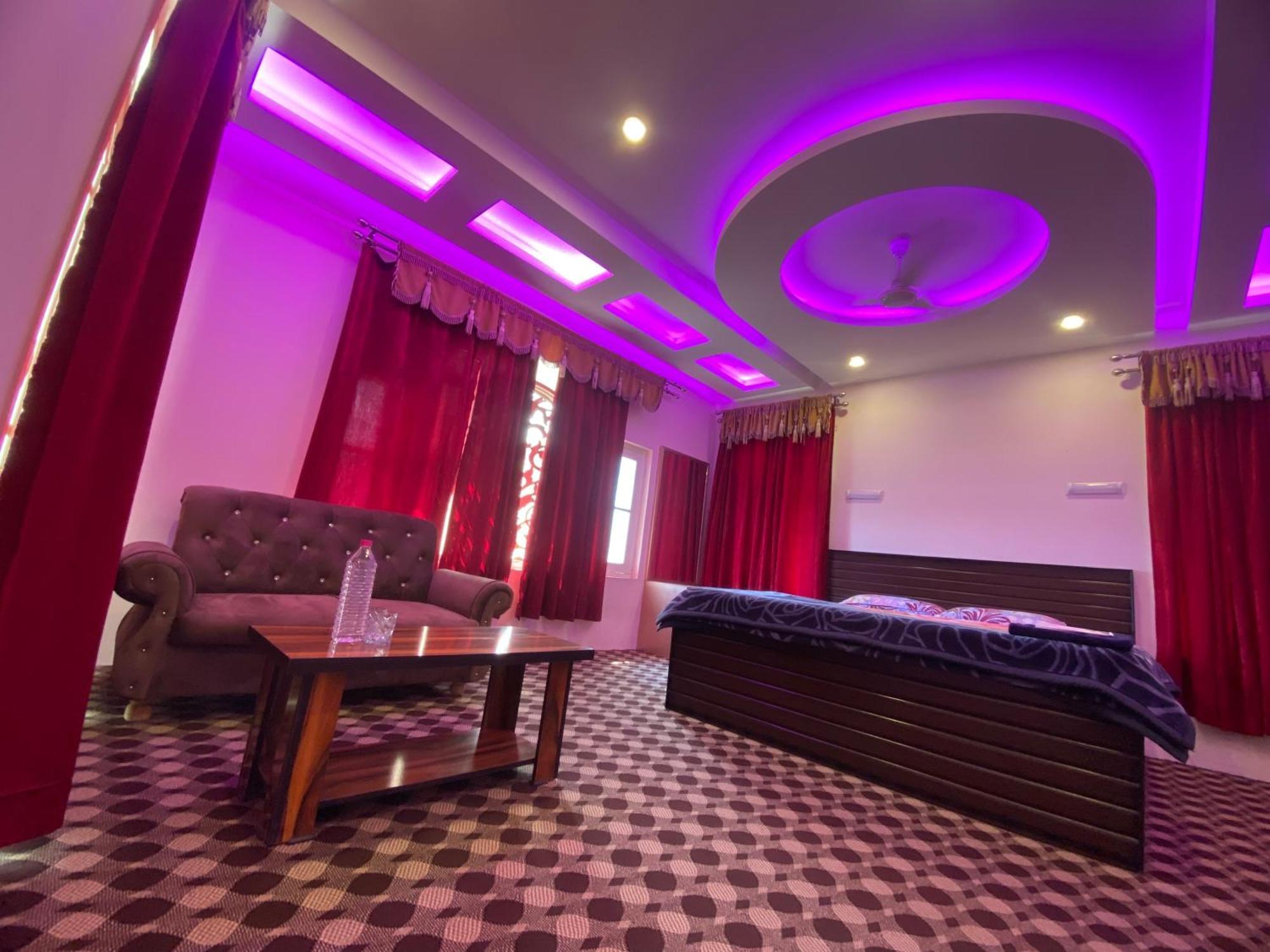 Homestay Aurab&b