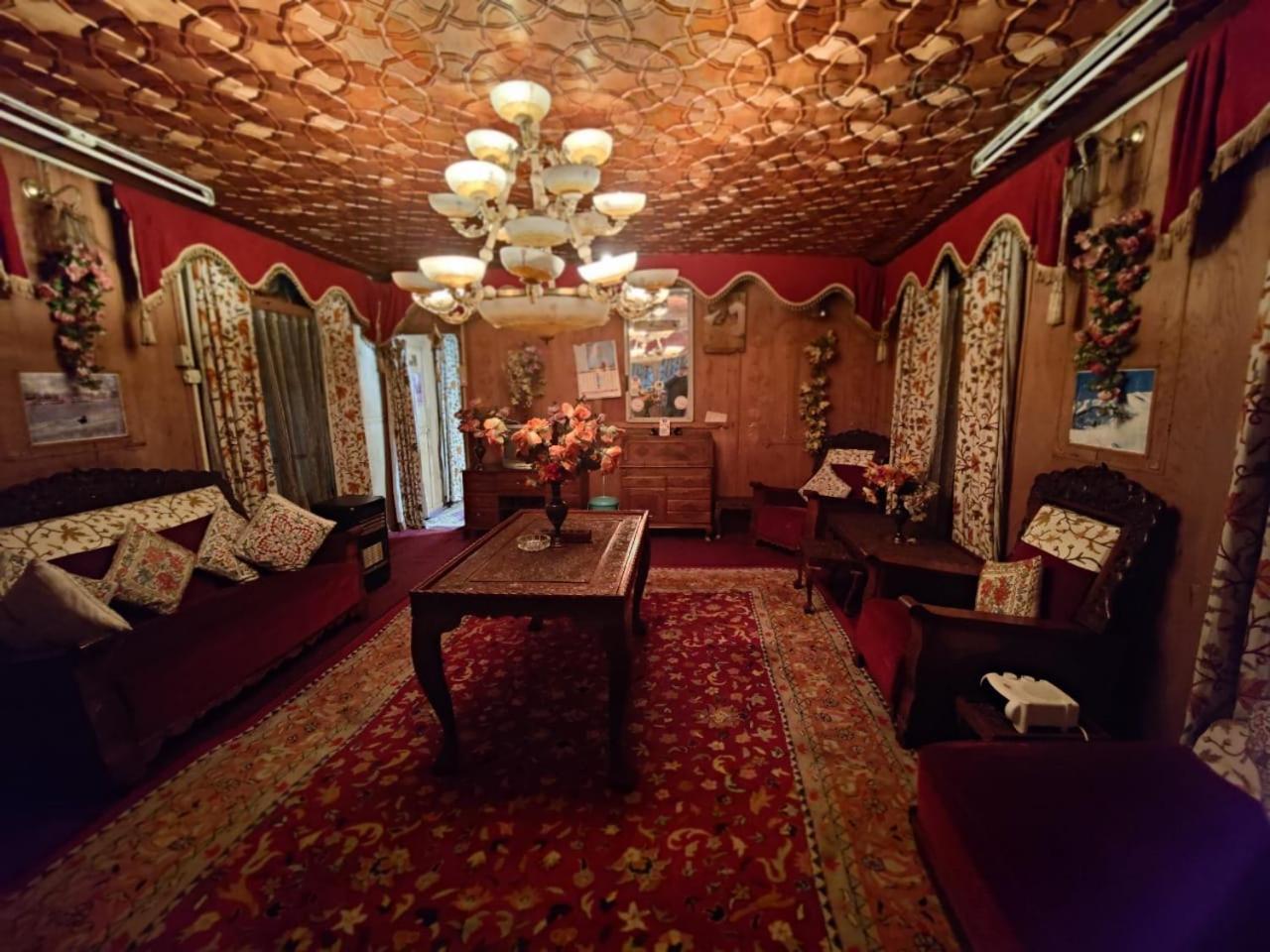 Heritage Amina Group Of Houseboats Botel 4*