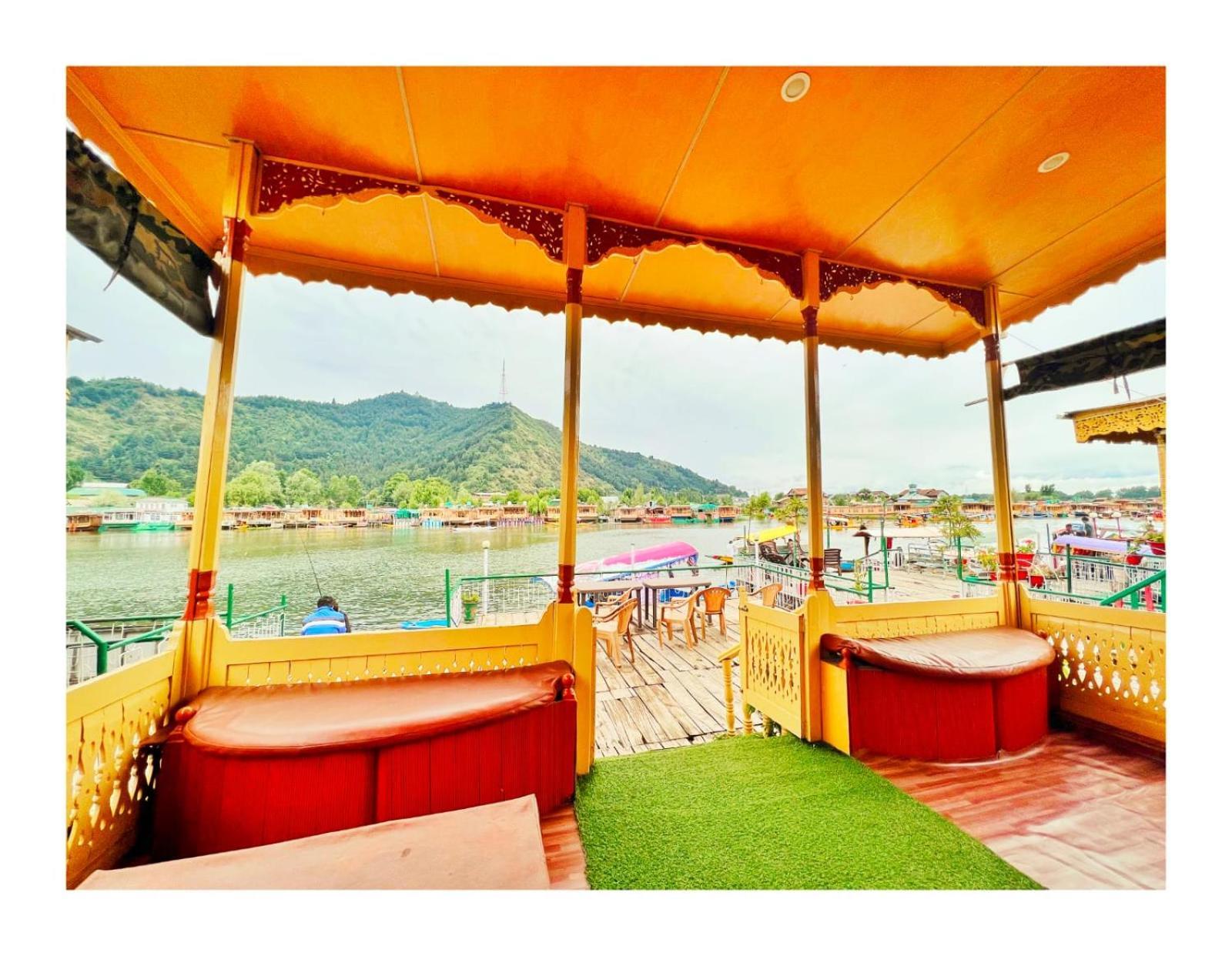 Heritage Amina Group Of Houseboats 4* Srinagar (Jammu and Kashmir)