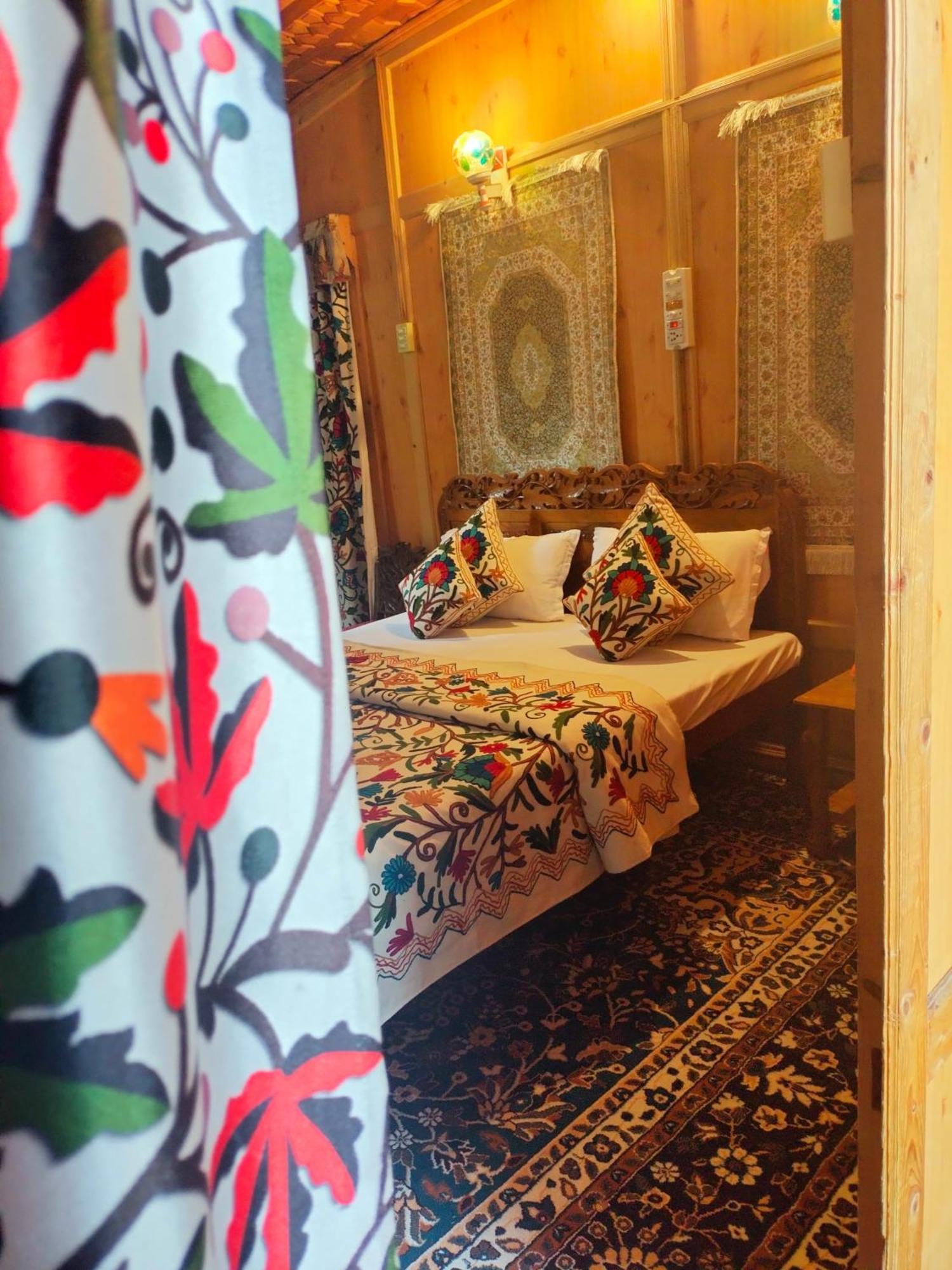 Heritage Amina Group Of Houseboats 4*