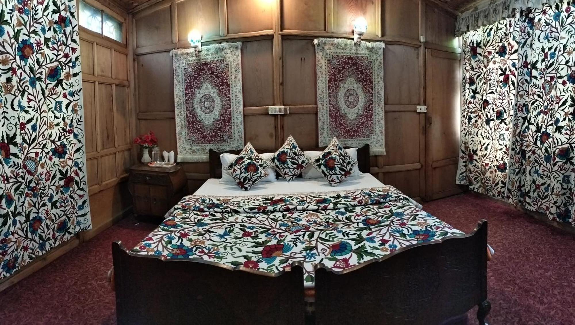 Heritage Amina Group Of Houseboats Srinagar (Jammu and Kashmir)