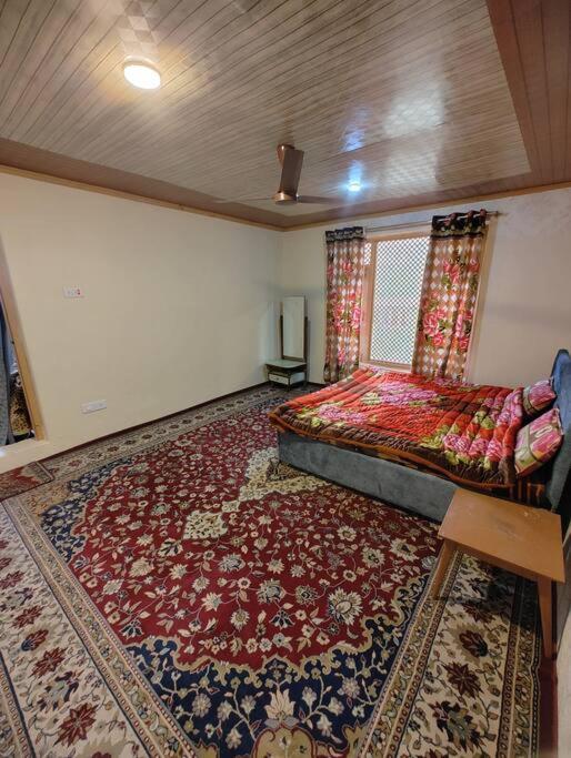 House With Kitchen